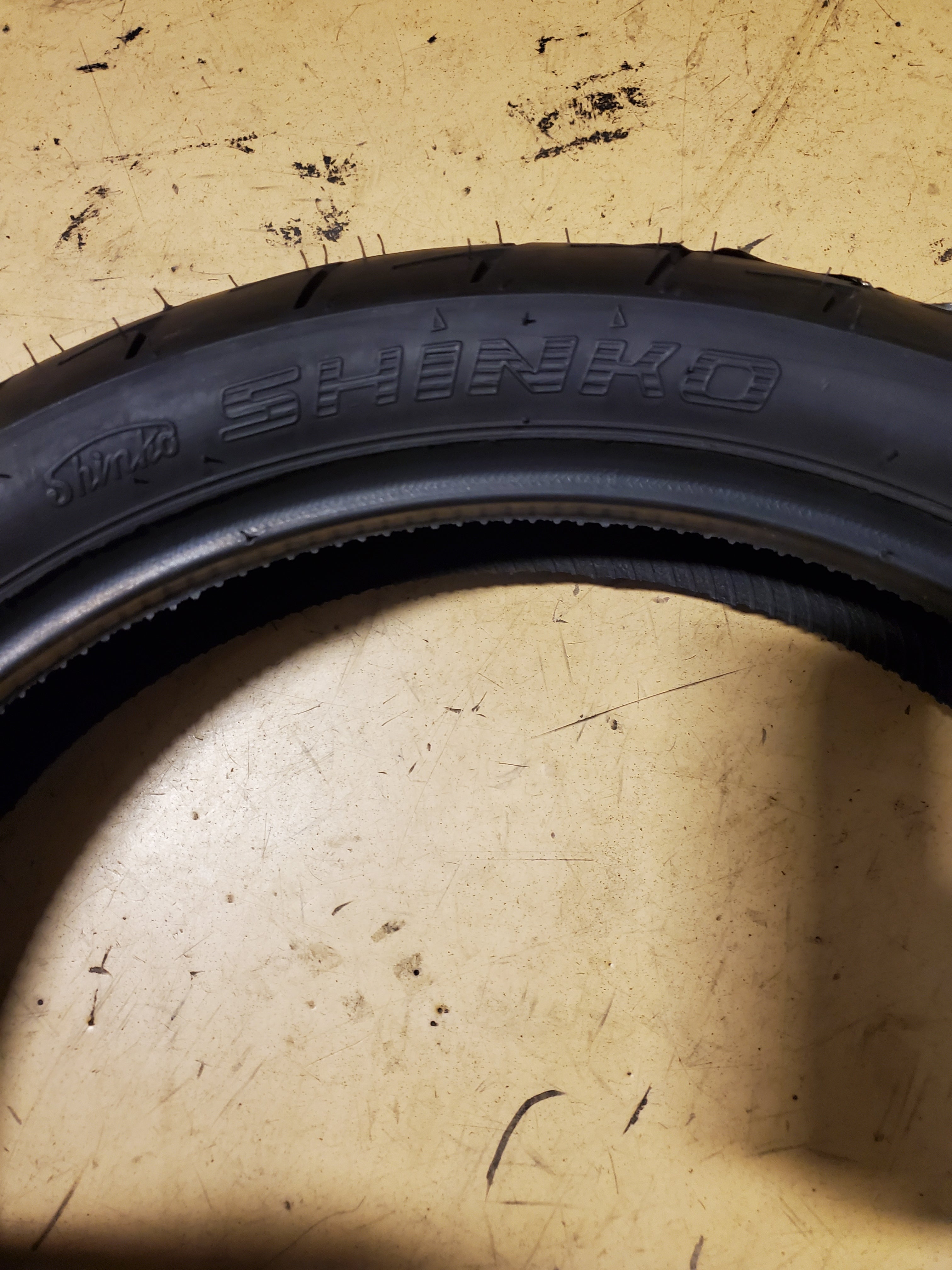 SHINKO 009 RAVEN RADIAL BSW 120 70 17 85W FRONT MOTORCYCLE TIRE 874041