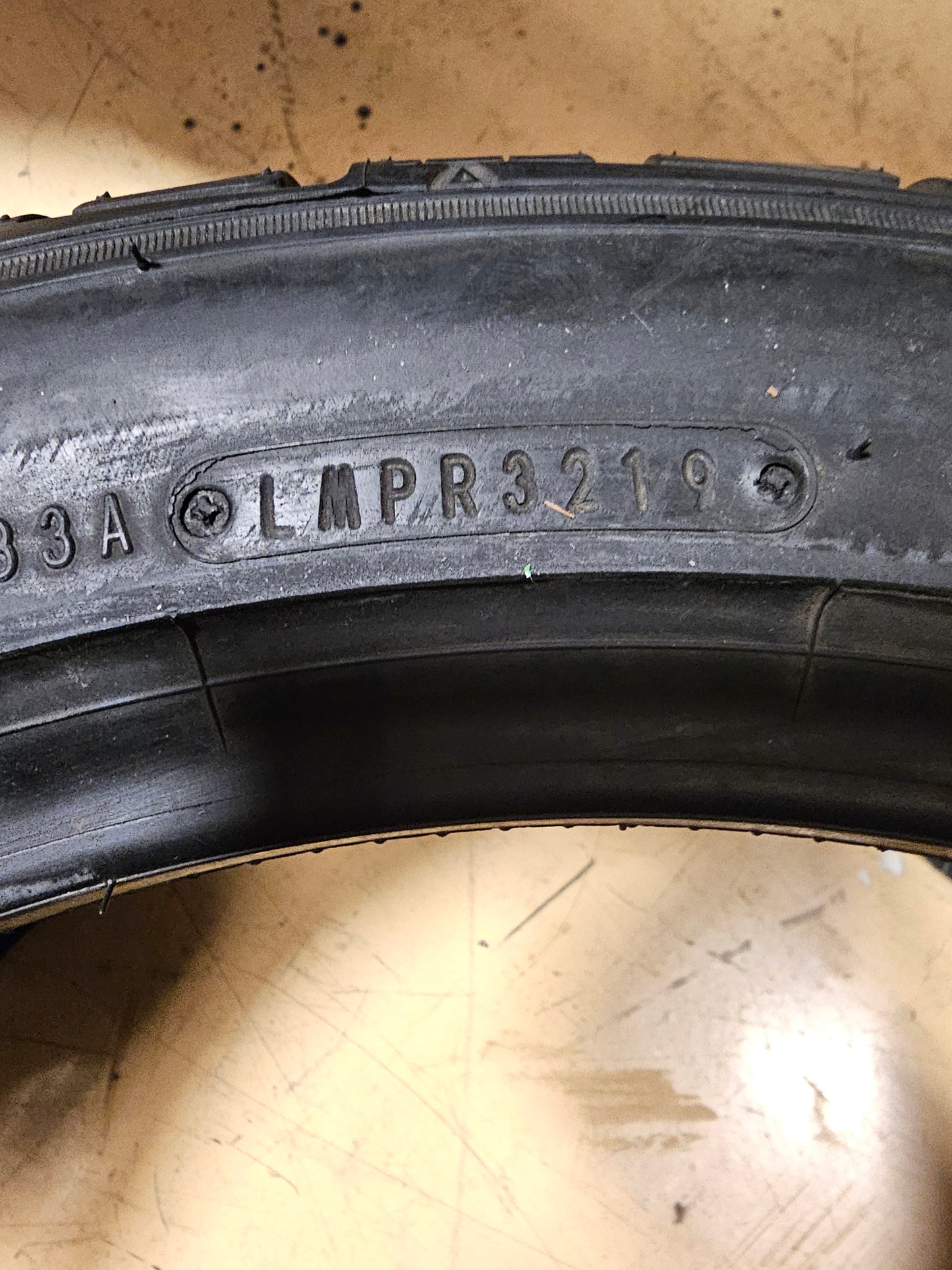 2 NOS FALKEN ZIEX ZE950 A/S P 255 40 18 99W XL ALL SEASON TIRES 28953844