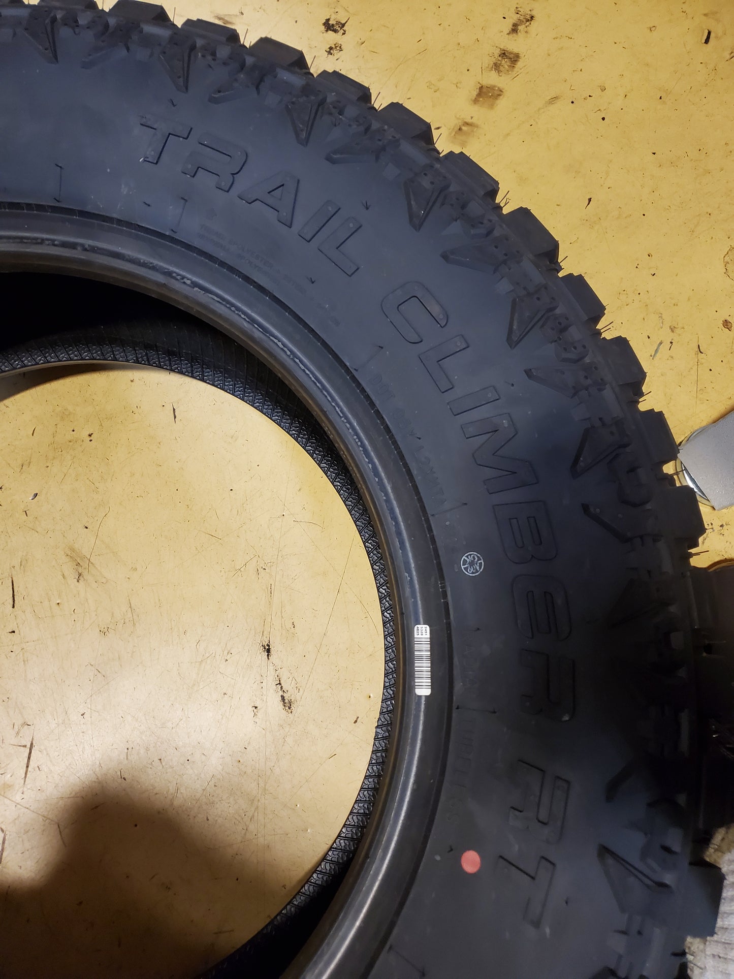 SUMMIT TRAIL CLIMBER RT BSW P 255 70 18 116T XL RUGGED TERRAIN TIRE 1600694