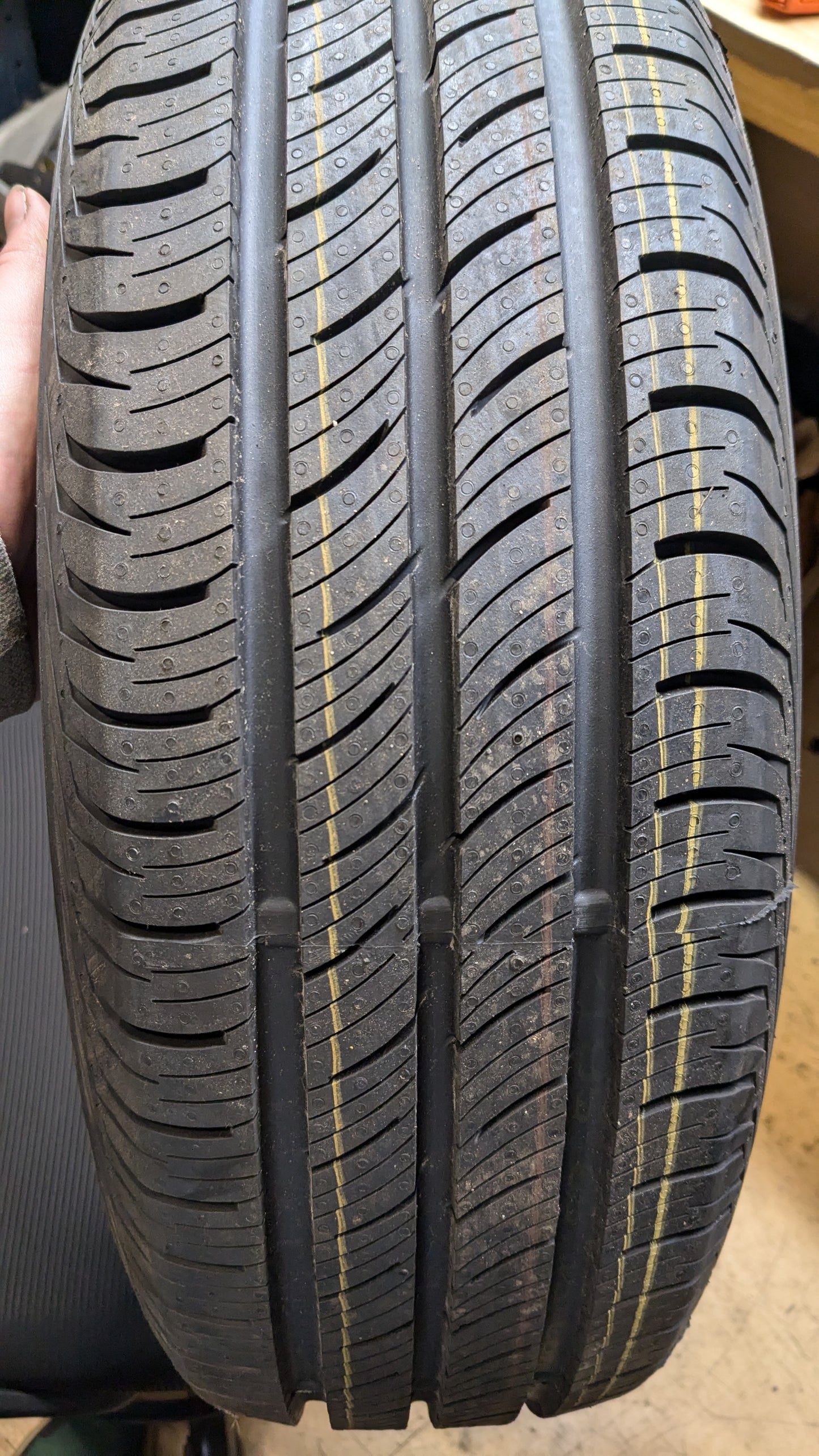 2 CONTINENTAL CONTIPROCONTACT BSW P 195 65 15 89H ALL SEASON TIRE 15482860000