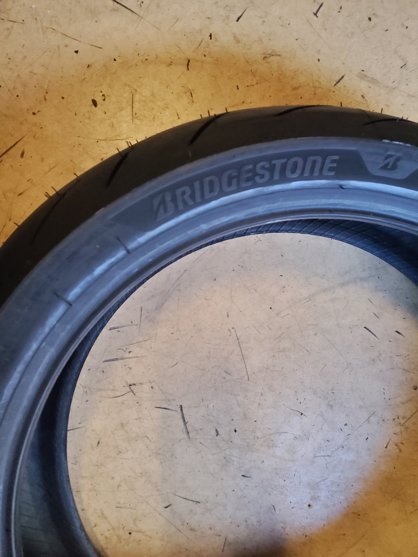 BRIDGESTONE BATTLAX S23 BSW 180 55 17 73W REAR MOTORCYCLE TIRE 15926