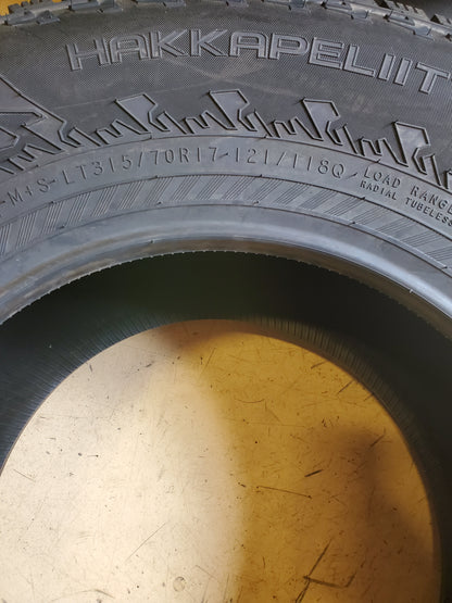 NOKIAN HAKKAPELIITTA LT3 BSW LT 315 70 17 121/118Q 8PLY WINTER TIRE T430957