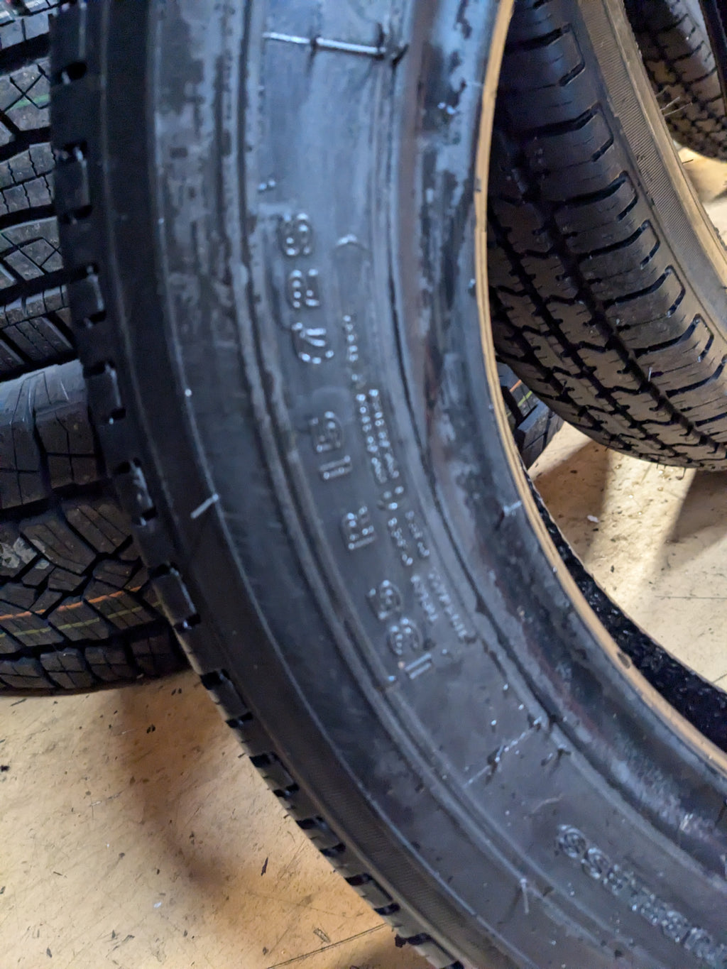 2 FIRESTONE F560 RADIAL 135 15 72S CLASSIC CAR TIRES 55597
