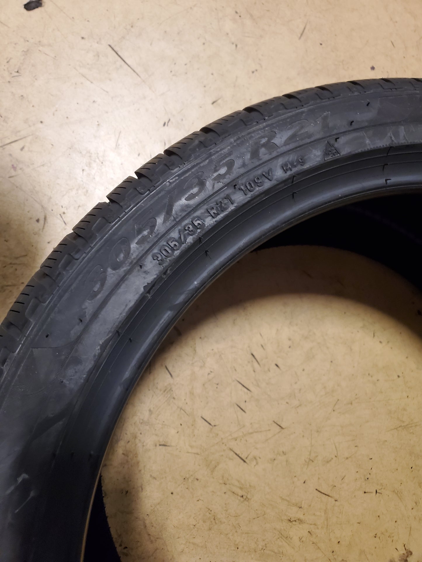 PIRELLI SCORPION WINTER BSW P 305 35 21 109V XL WINTER TIRE 2774600