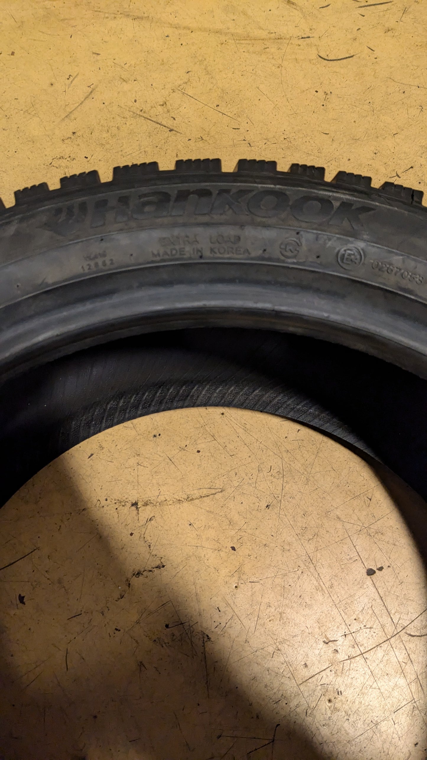 NOS HANKOOK WINTER I PIKE RS BSW P 235 45 17 97T XL HIGHWAY TIRE 1014439