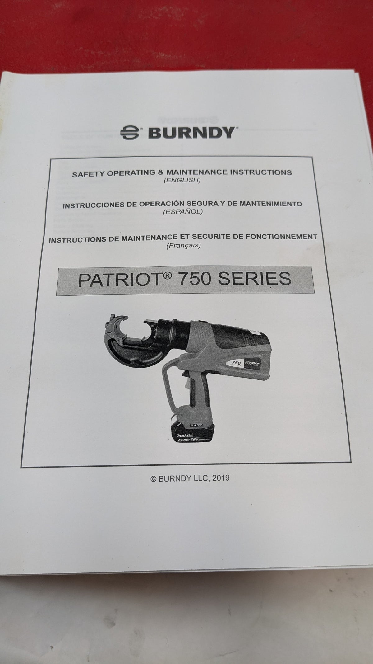 BURNDY PATRIOT 750 SERIES CRIMPER WITH CHARGER AND NEW BATTERY