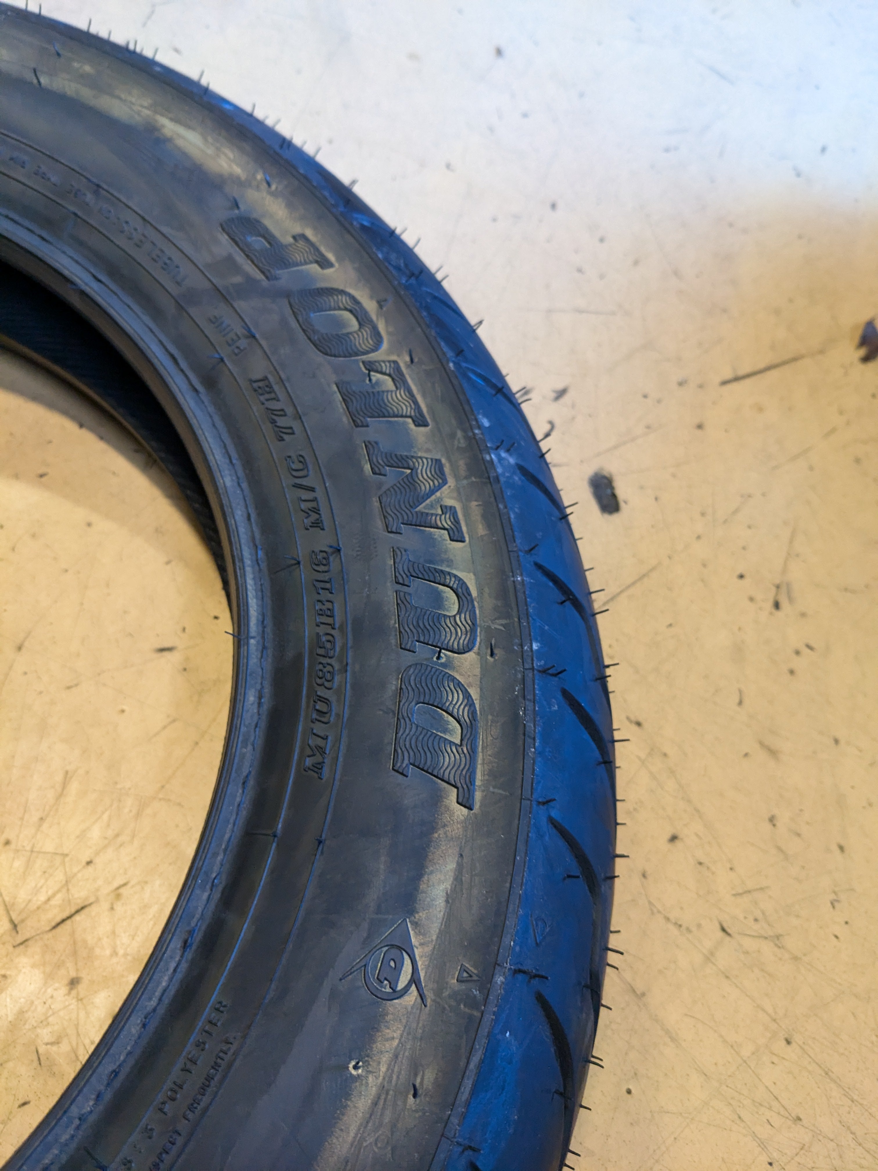DUNLOP AMERICAN ELITE BSW MU 85 16 77H REAR MOTORCYCLE TIRE 45131884