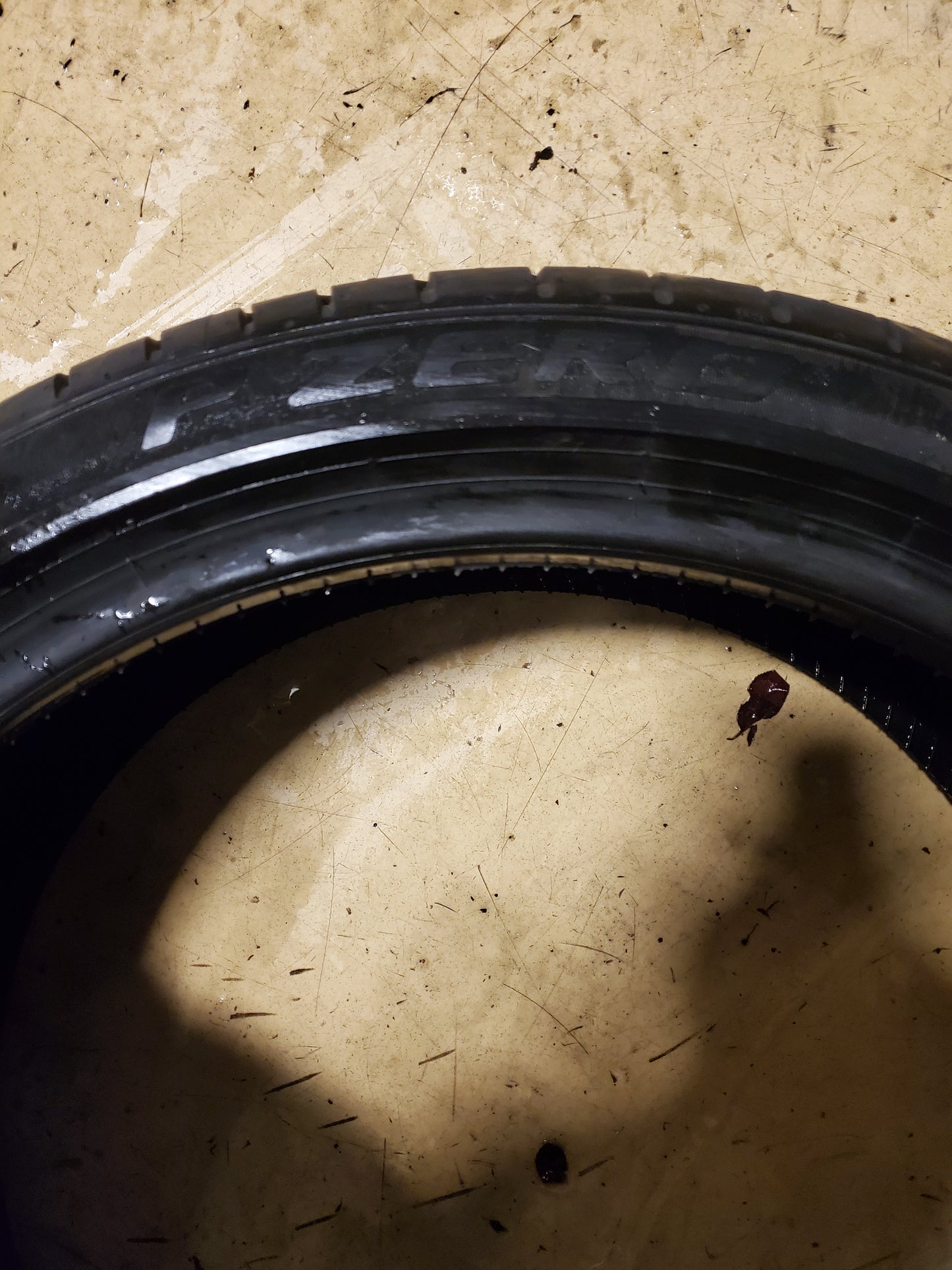 PIRELLI P ZERO (MOE) BSW P 225 40 19 93Y UHP TIRE 2908200