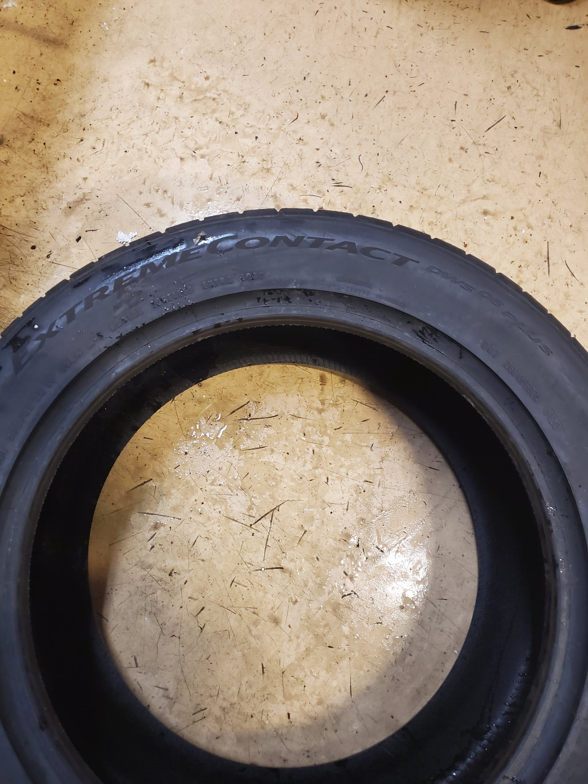 CONTINENTAL EXTREMECONTACT DWS06 PLUS P 275 45 19 108W XL TIRE 155713450000