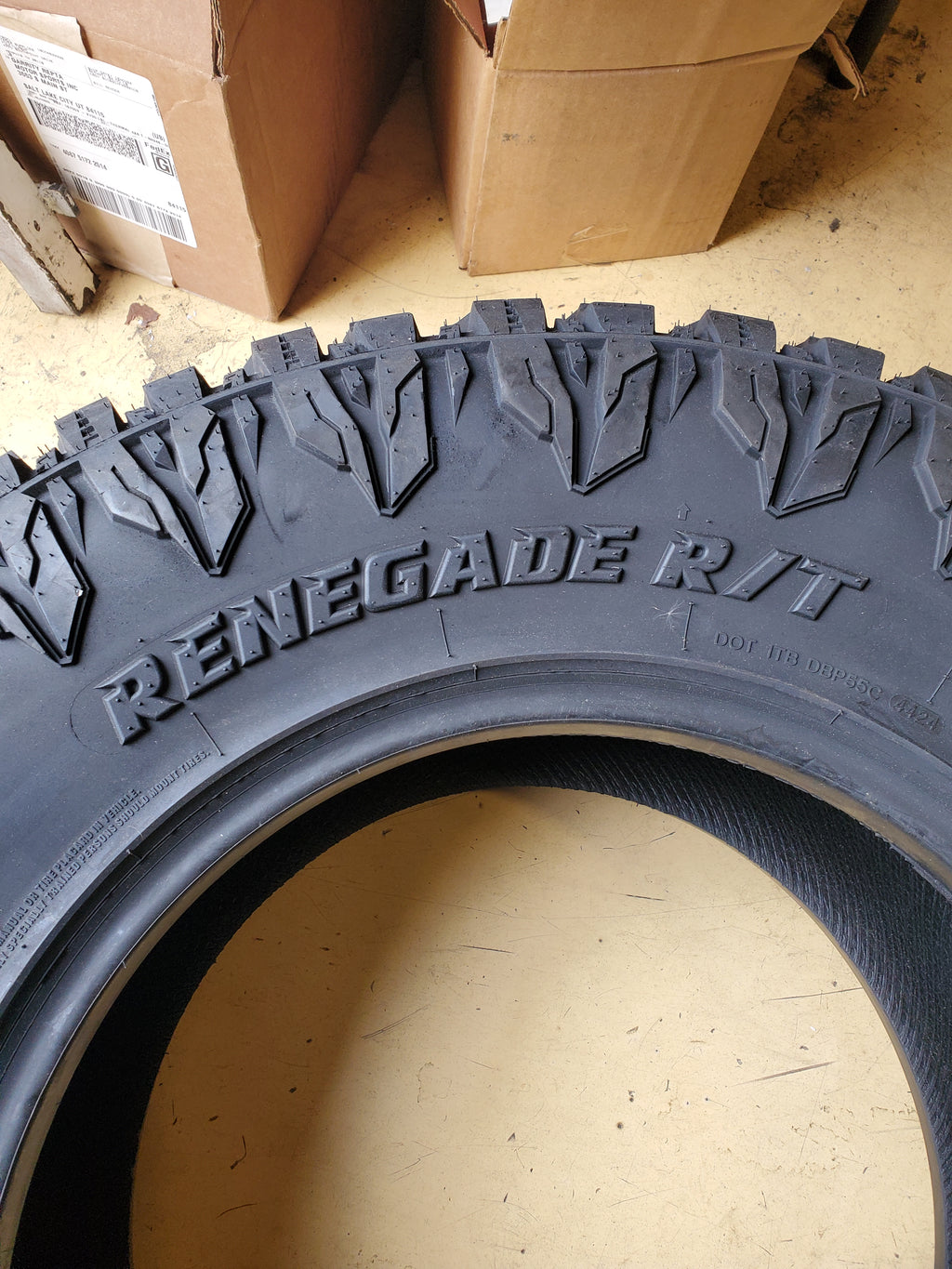 RADAR RENEGADE R/T BSW LT 35 12.50 18 123Q 10PLY RUGGED TIRE RASYTH0267