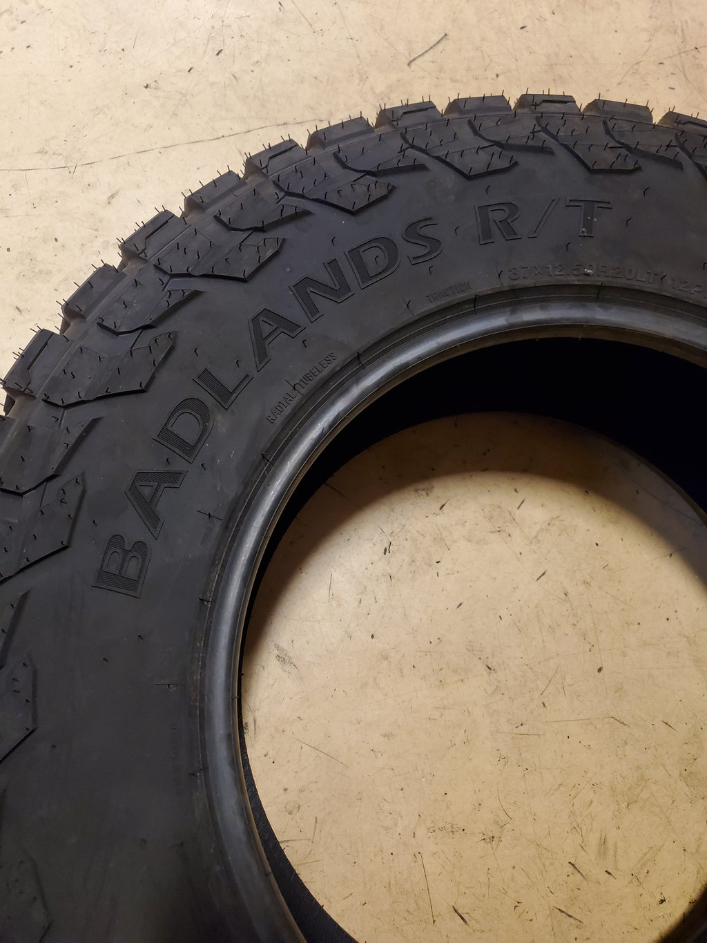 (KSL ONLY) 2 MASTERTRACK BADLANDS R/T BSW LT 37 12.5 20 128Q 12PLY MASTRT014
