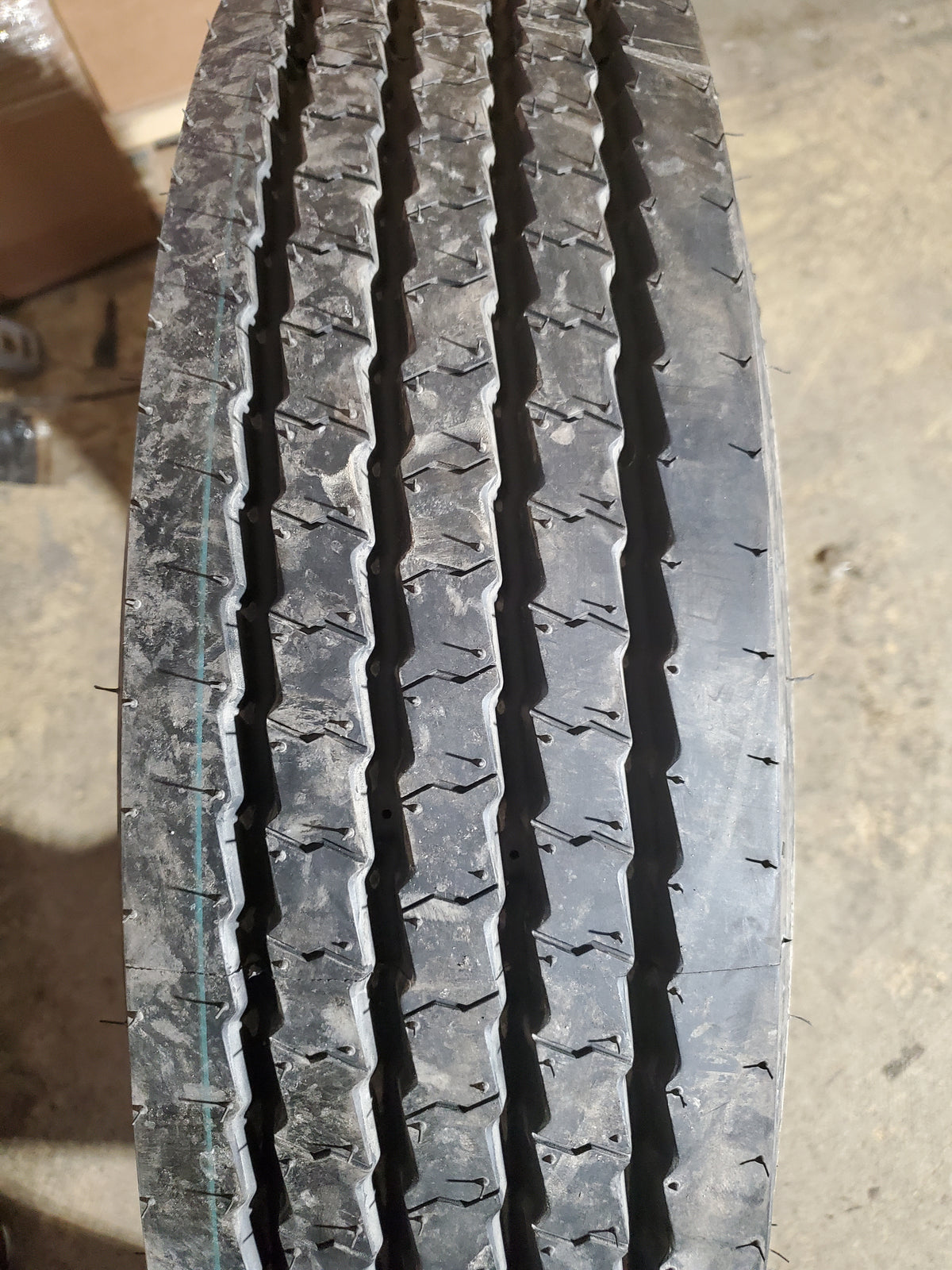 HANKOOK VANTRA TRAILER TH31 BSW  225 90 16 129/125M 16PLY TRAILER TIRE 3003761