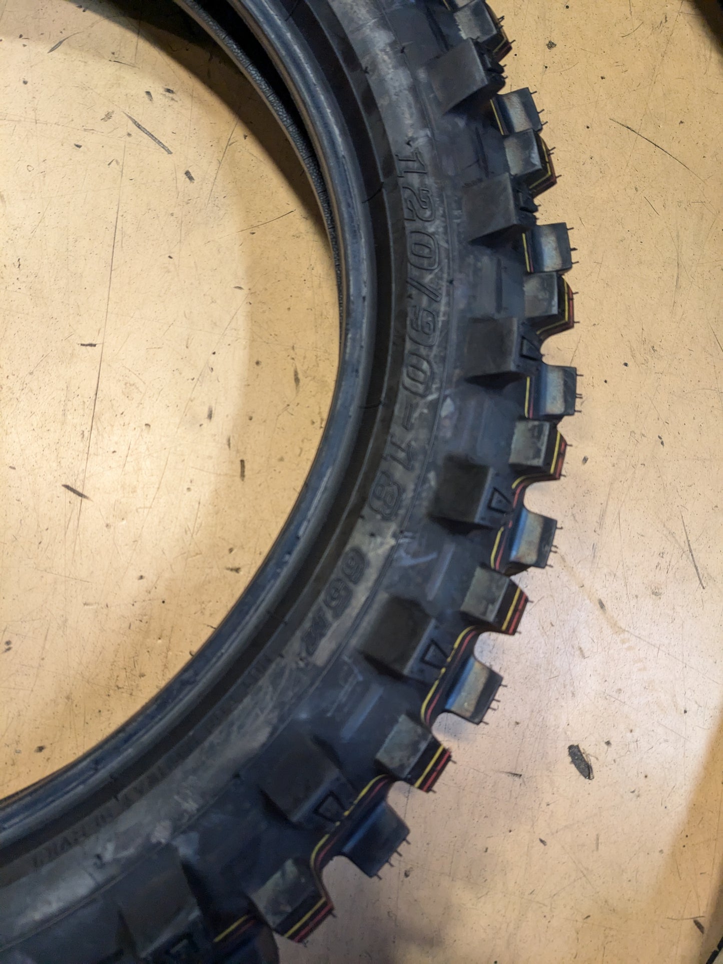 DUNLOP GEOMAX AT82 BSW 120 90 18 65M REAR MOTORCYCLE TIRE 45261505
