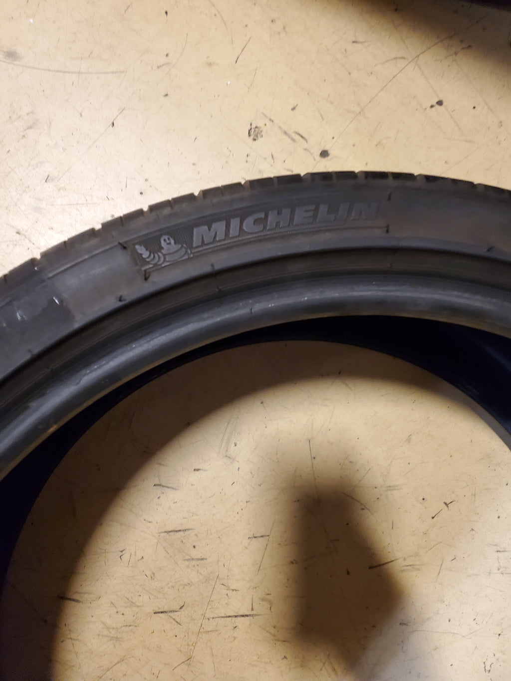 2 USED OS MICHELIN PILOT SPORT PS2 BSW P 235/35R19 87Y UHP TIRE 77878