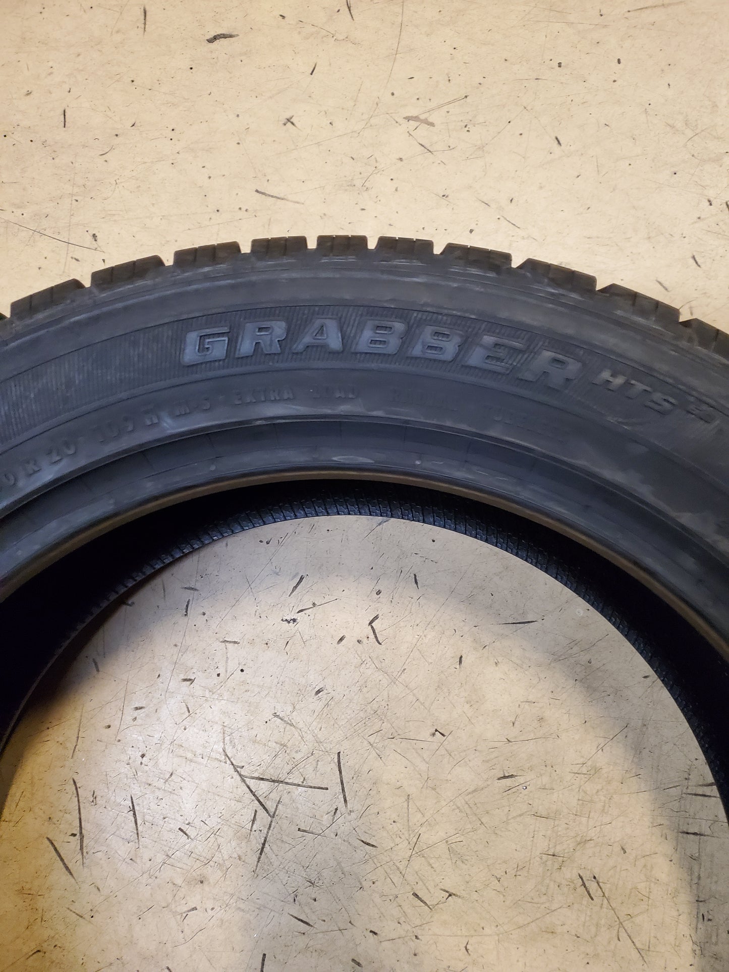 GENERAL GRABBER HTS60 BSW P 255 50 20 109H XL ALL SEASON TIRE 04509240000