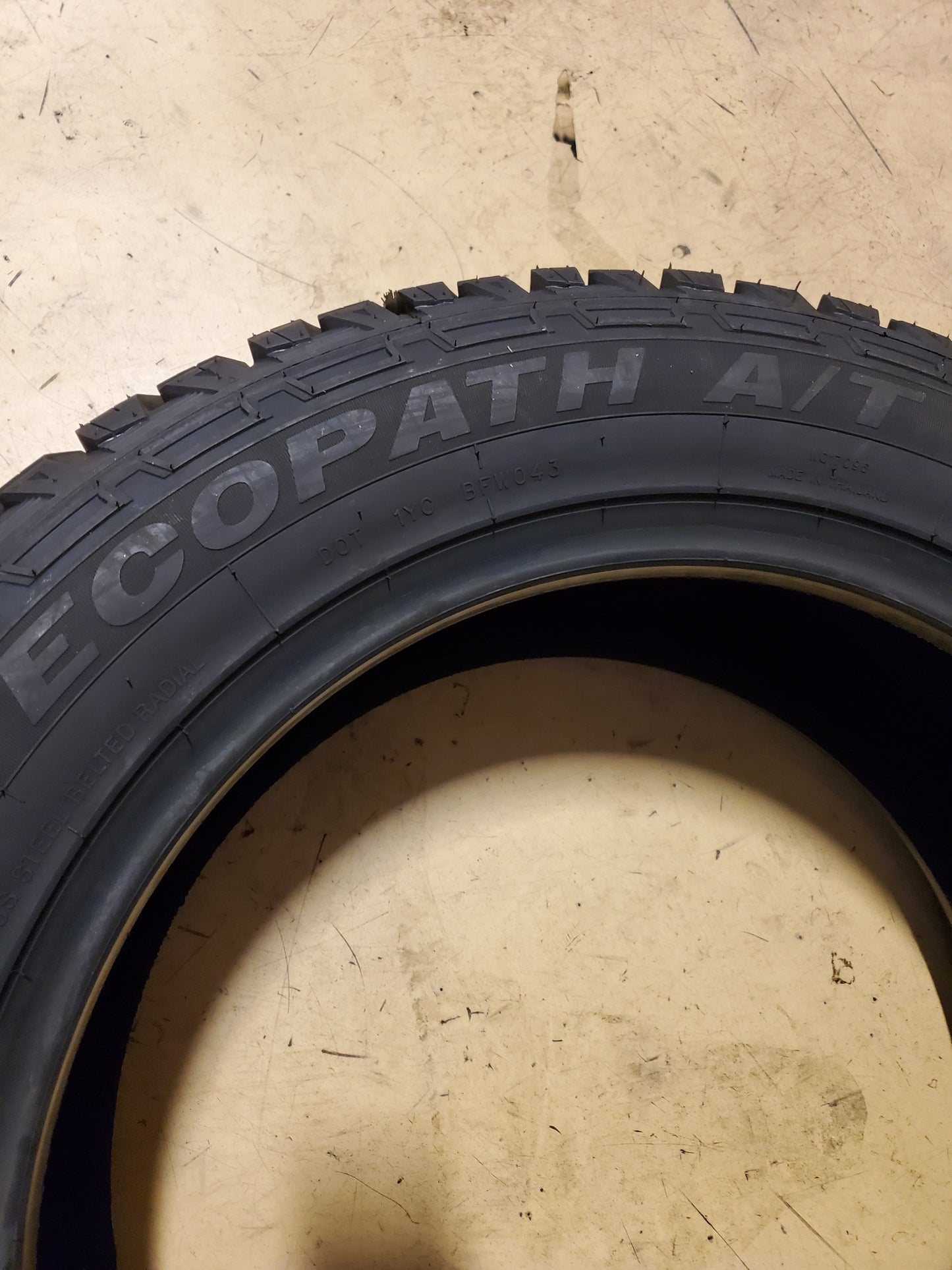 TRAVELSTAR ECOPATH A/T BSW P 275 55 20 113T ALL TERRAIN TIRE LLSUV023