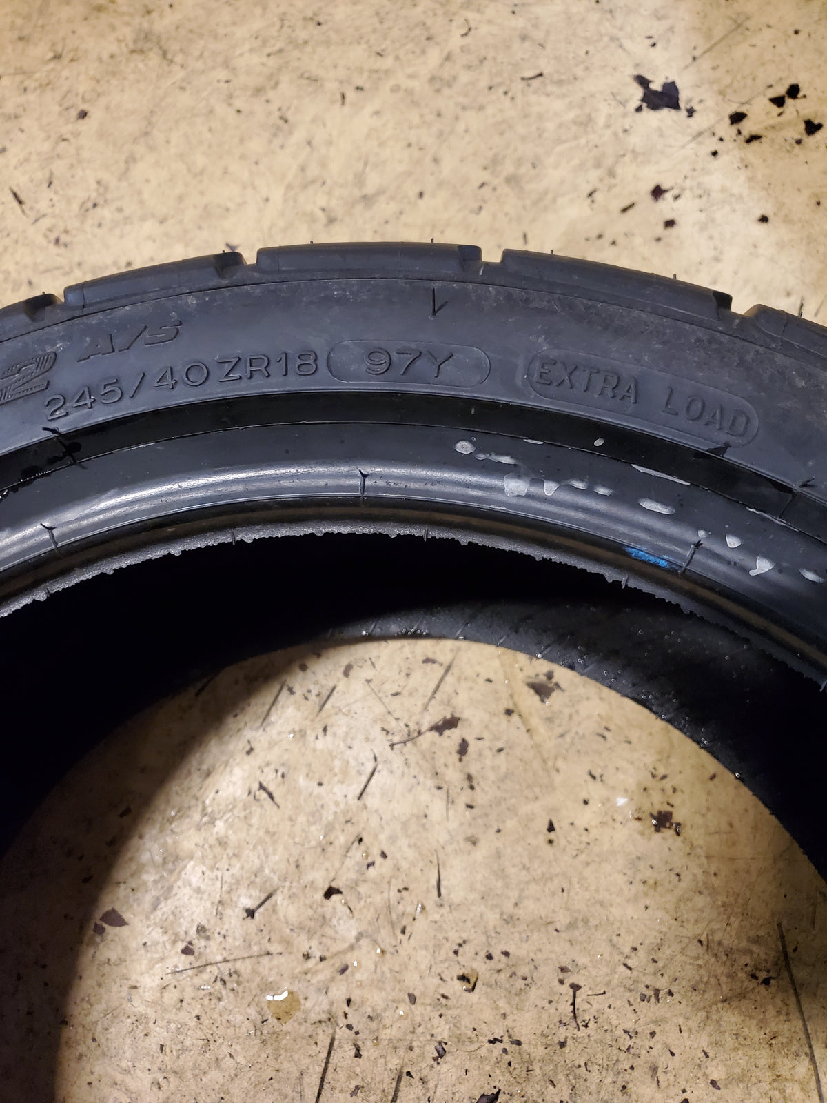 2 BFGOODRICH G-FORCE COMP-2 A/S BSW P 245 40 18 97Y XL UHP TIRE 05226