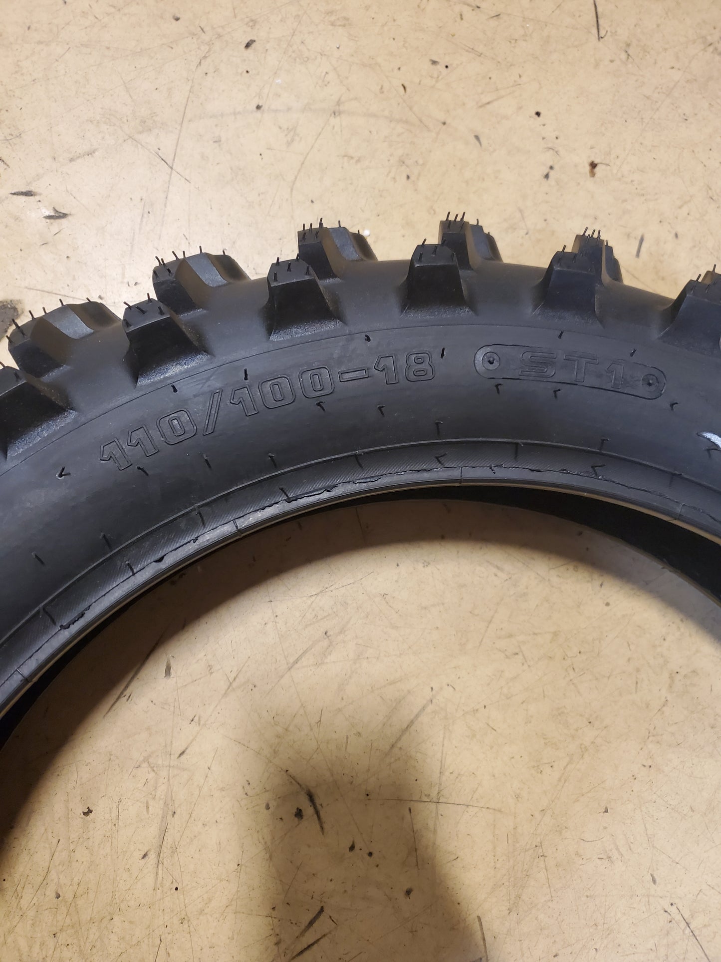 HOOSIER ST1 BSW 110 100 18 DIRT BIKE REAR RACING TIRE 230120