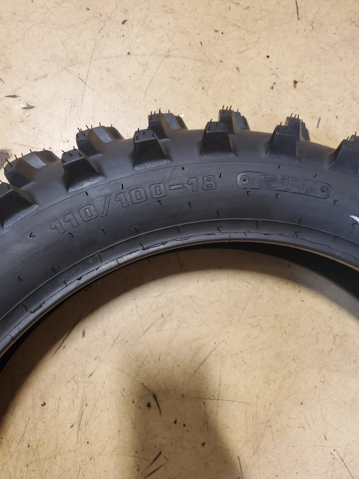 HOOSIER ST1 BSW 110 100 18 DIRT BIKE REAR RACING TIRE 230120