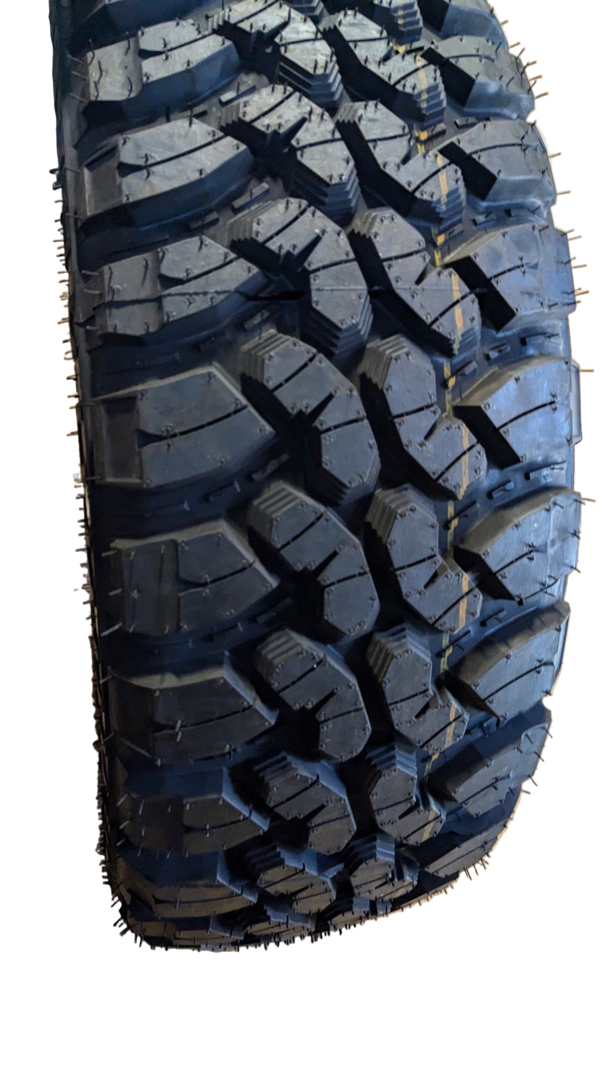 NOS FORCEUM M/T 08 BSW LT 235 70 16 104/101Q 6PLY MUD TIRE 1200046768