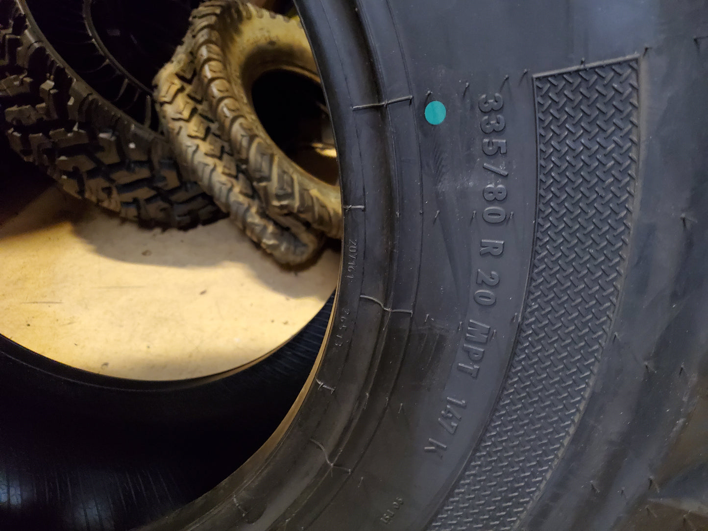 CONTINENTAL MPT 81 BSW 335 80 20 147K TIRE 05740140000