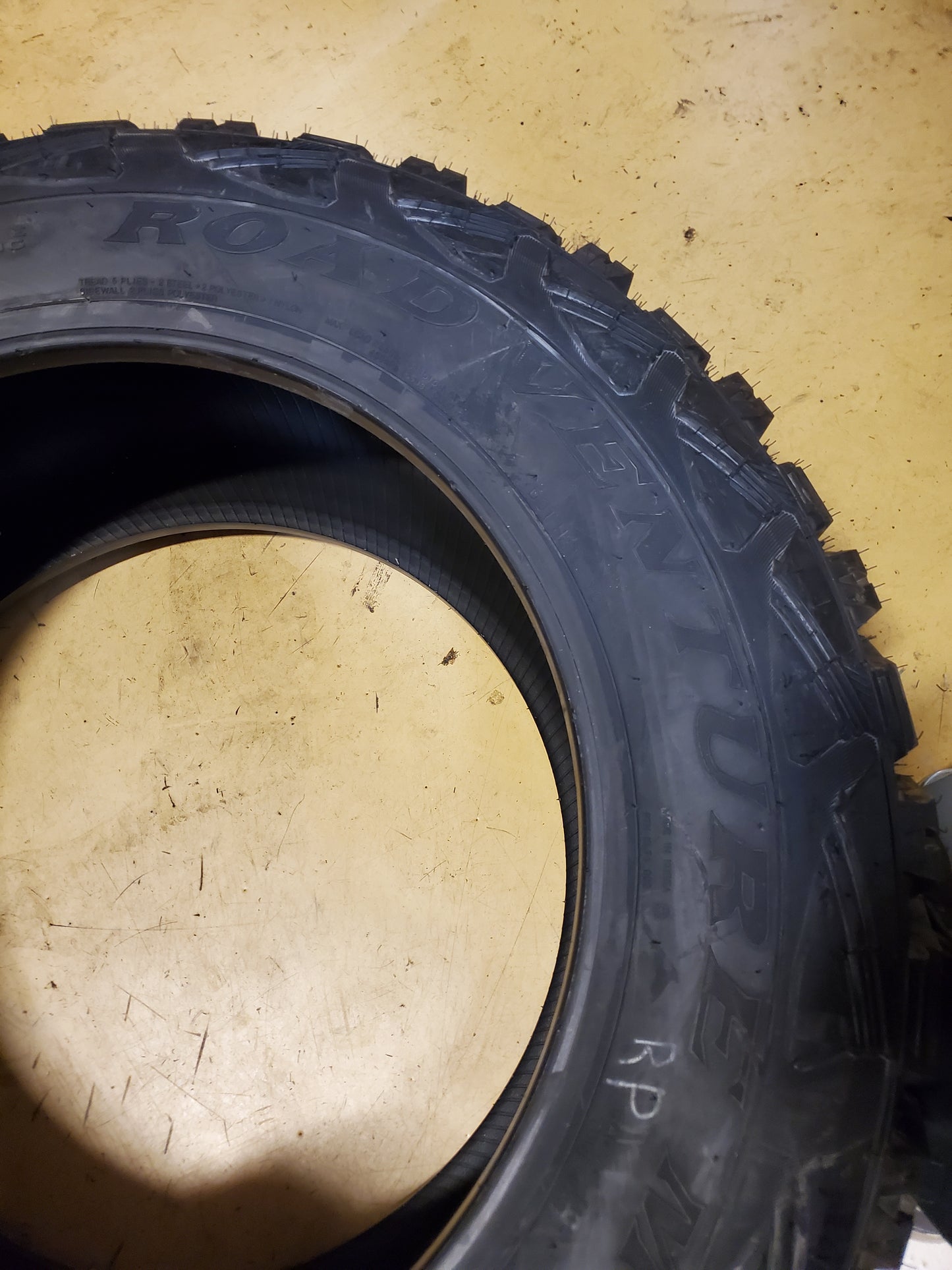 NOS KUMHO ROAD VENTURE M/T BSW LT 37 13.5 22 123Q 10PLY MUD TIRE 2262593