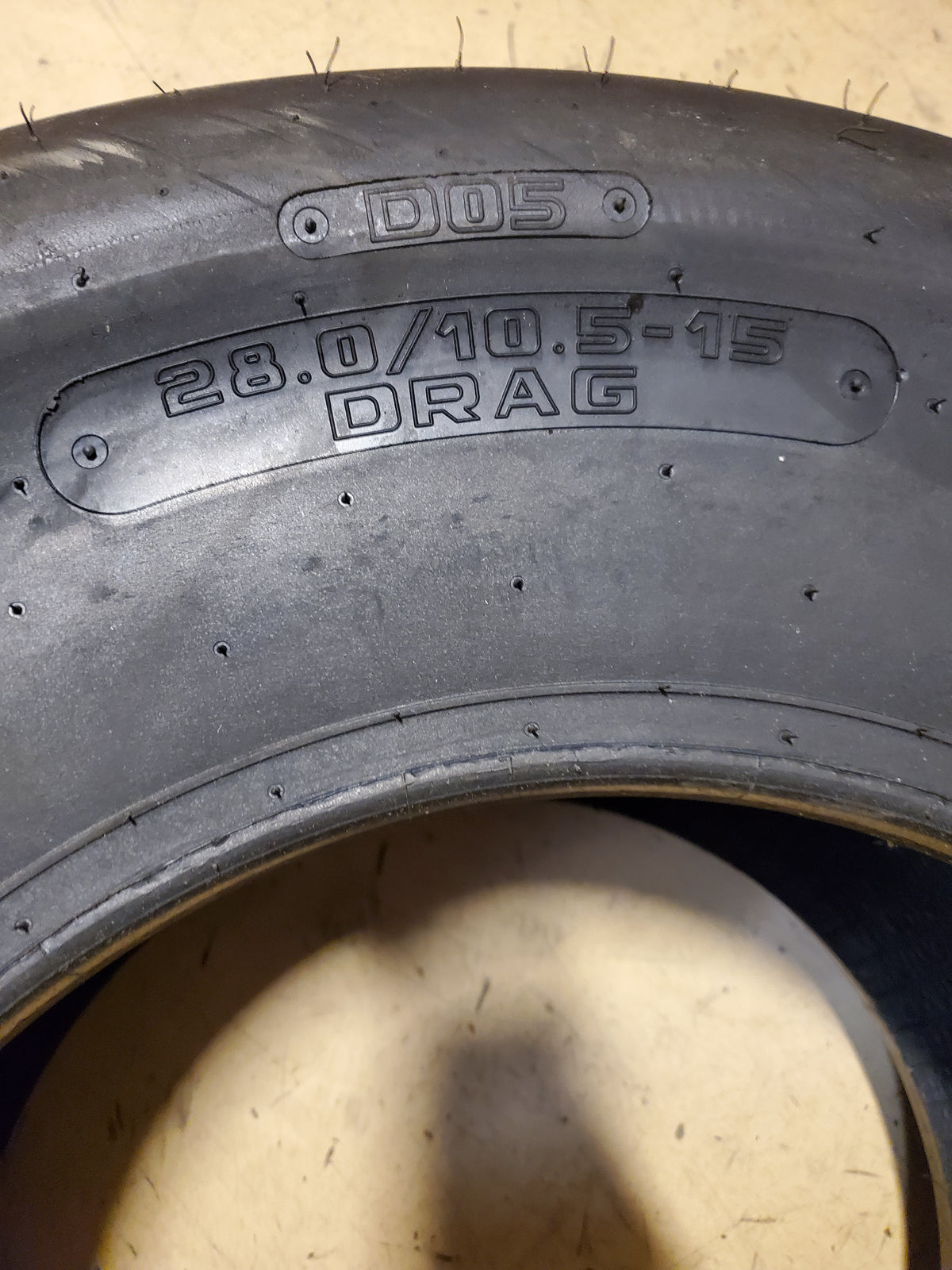 2 90” HOOSIER D05 BSW  28.0/10.5-15 DRAG TIRE 18154