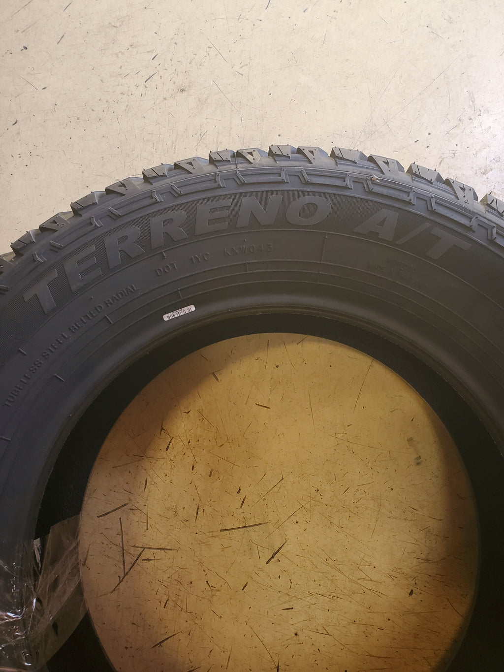 FINALIST TERRENO AT BSW P 245 65 17 107T ALL TERRAIN TIRE LLSUV043