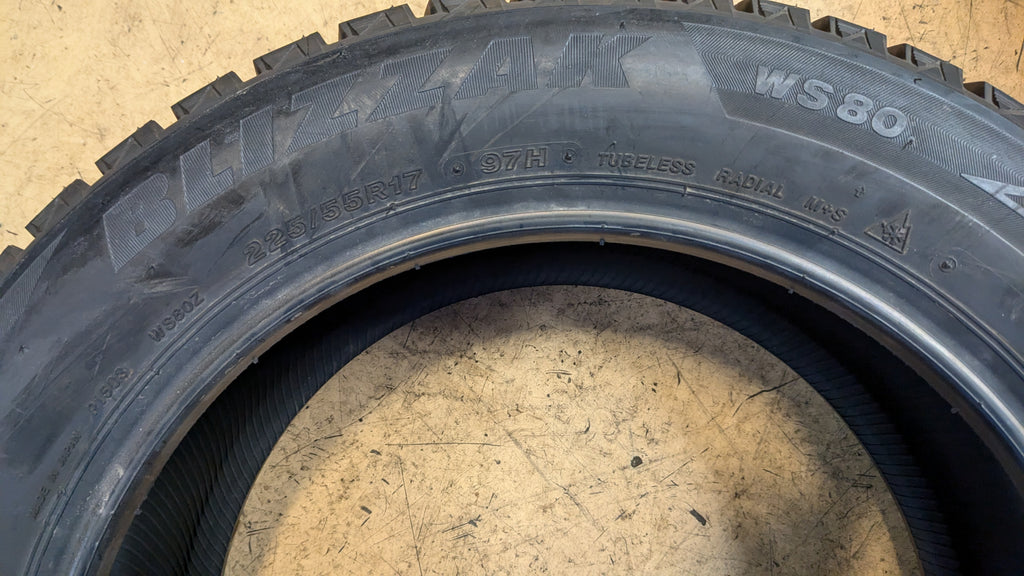 NOS BRIDGESTONE BLIZZAK WS80 BSW P 225 55 17 97H WINTER TIRE 13159