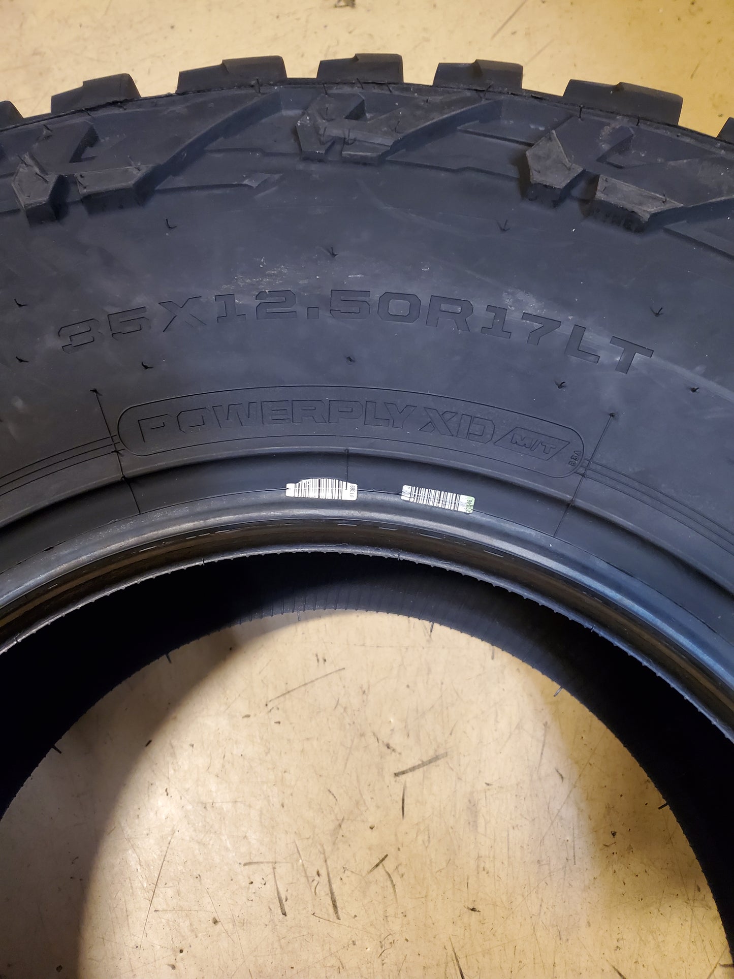 MICKEY THOMPSON BAJA BOSS A/T LT 35 12.5 17 119Q 8PLY ALL TERRAIN TIRE 331025001