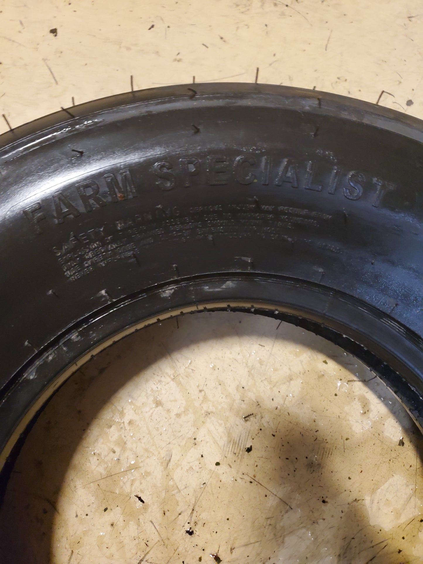 NOS CARLISLE FARM SPECIALIST I-1 BSW 9.5L 15SL 8PLY FARM TIRE 6X17713