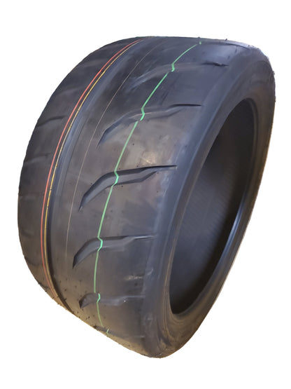 NOS TOYO PROXES R888R BSW P 265 35 18 97Y XL COMPETITION TIRE 104570
