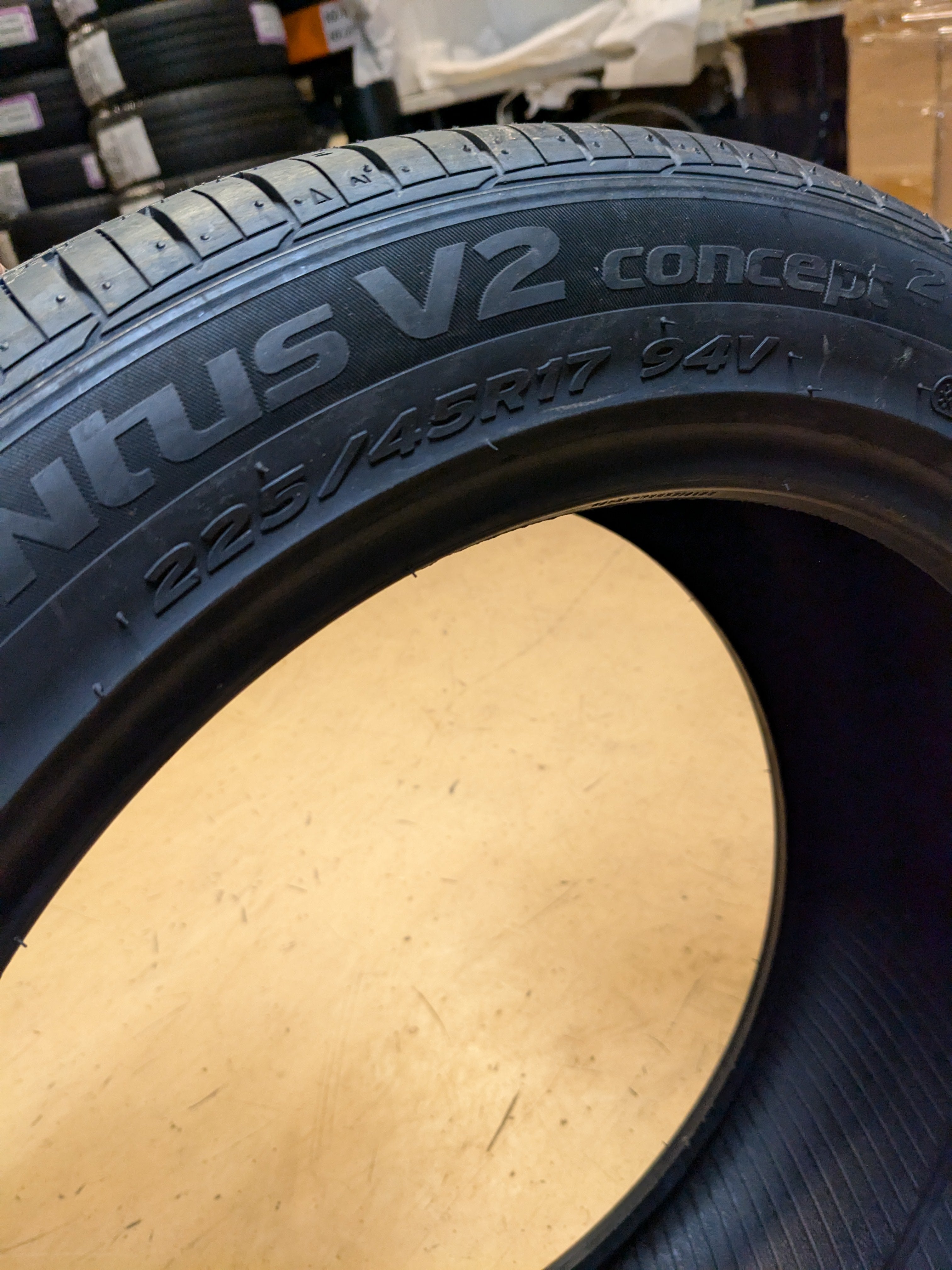 HANKOOK VENTUS V2 CONCEPT 2 P 225 45 17 94V SL ALL SEASON TIRE 1014365