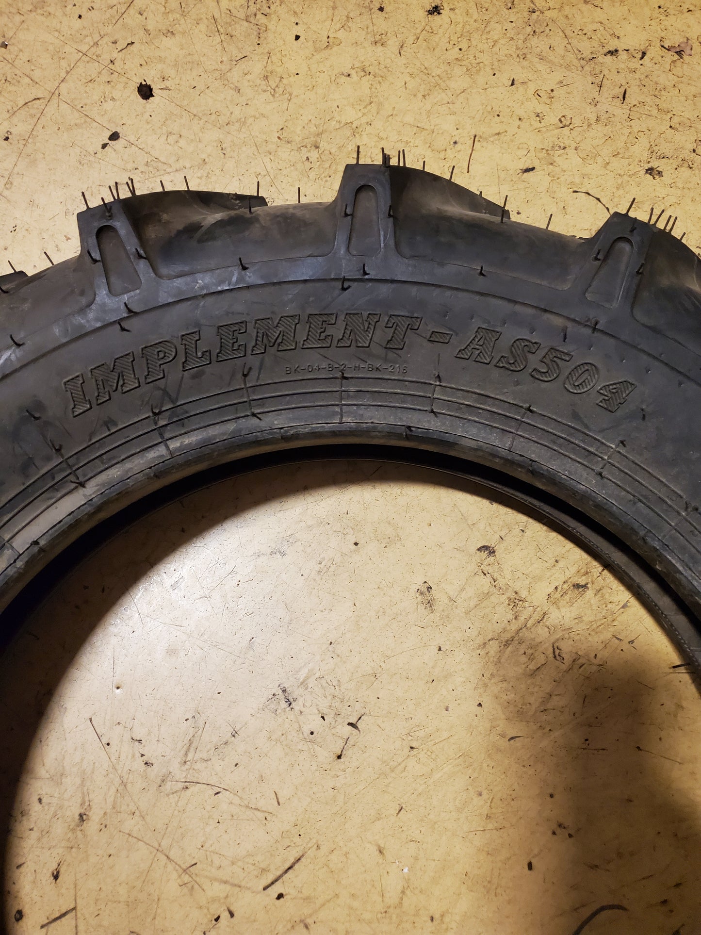 BKT IMPLEMENT-AS504 BSW 5 15 6PLY INDUSTRIAL TIRE 94019151