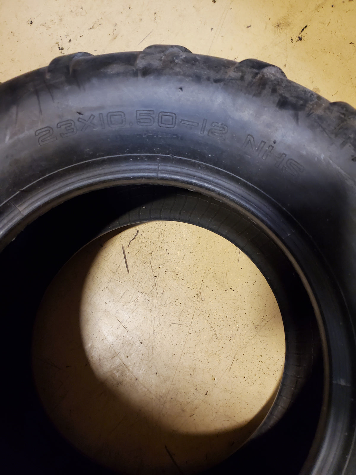 NOS CHENG-SHIN BSW 23 10.5 12 4PLY TRACTOR TIRE LMTS799