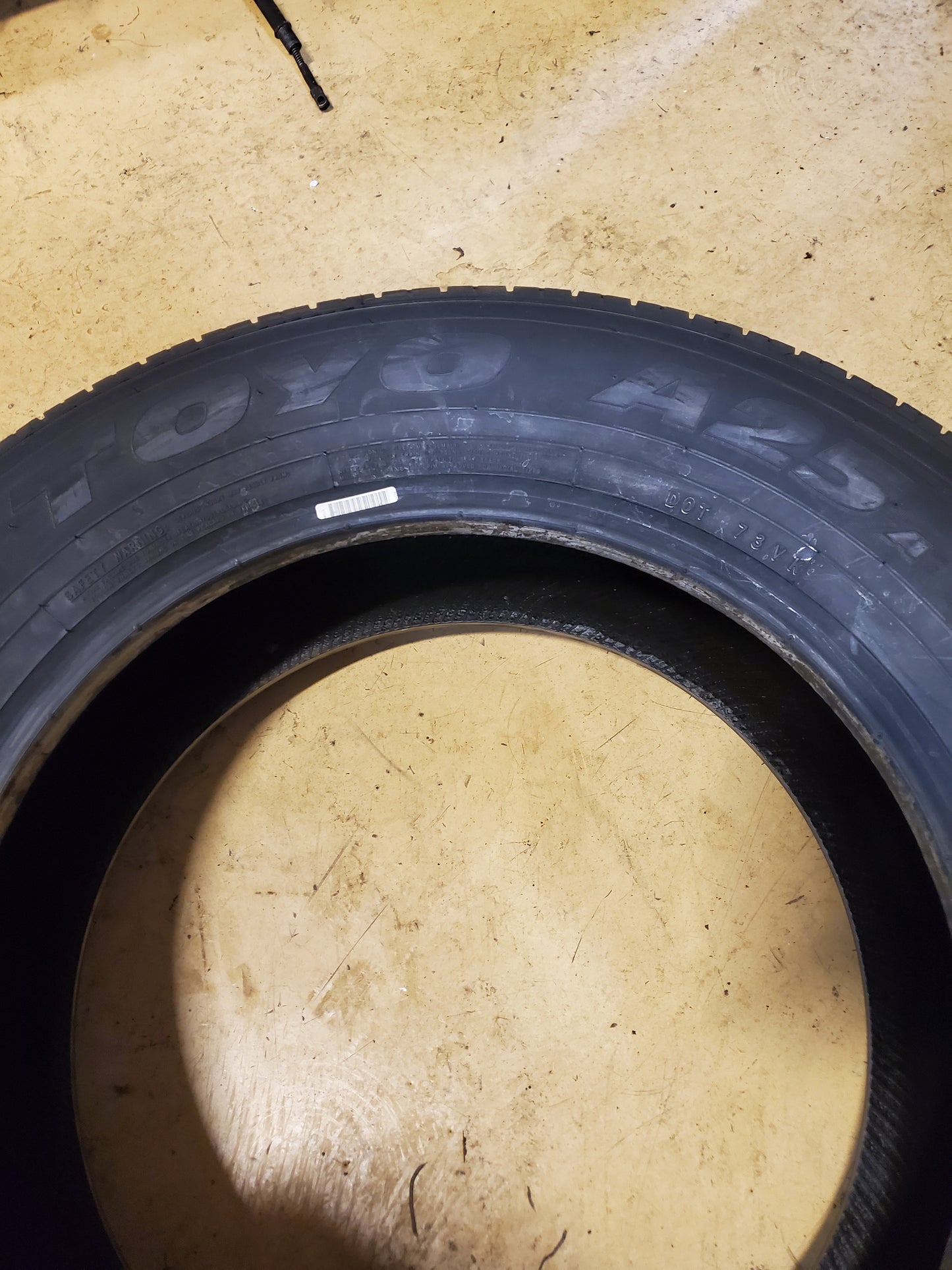 NOS TOYO OPEN COUNTRY A25A BSW P 235 65 18 106T ALL SEASON TIRE 301790