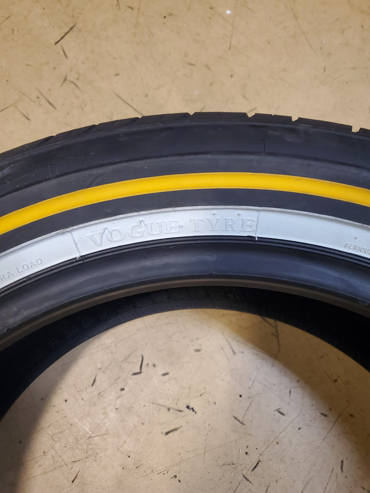 2 VOGUE CUSTOM BUILT RADIAL GW P 225 50 17 98V XL TIRE 03206621