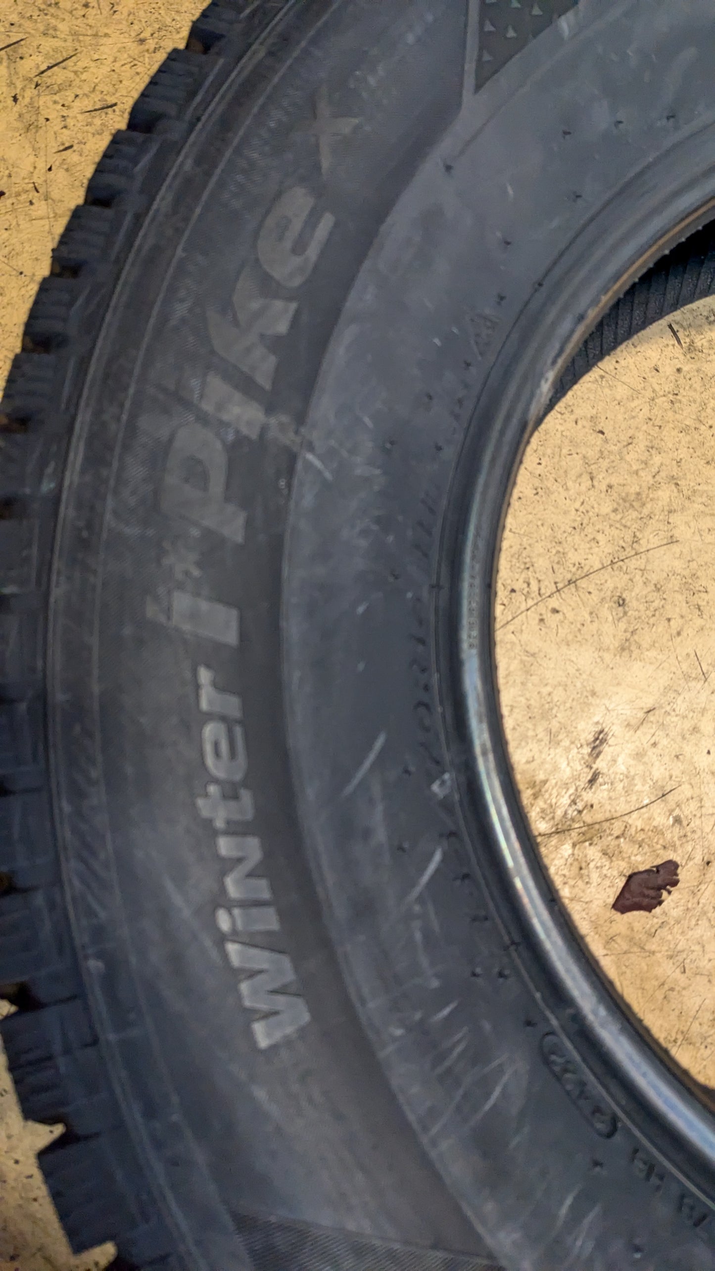 HANKOOK WINTER IPIKE X W429A BSW P 255 70 16 111T WINTER TIRE 1029891
