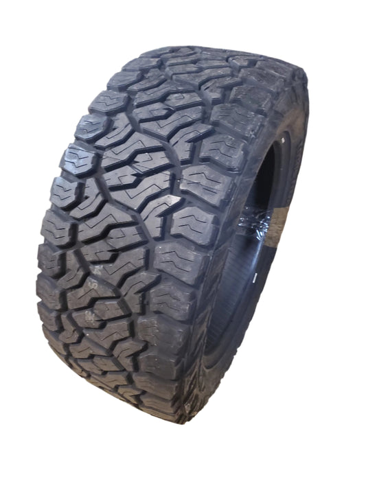 VENOM POWER TRAIL HUNTER ATX LT 33 12.50 20 114Q 10PLY TIRE VPTHATX02