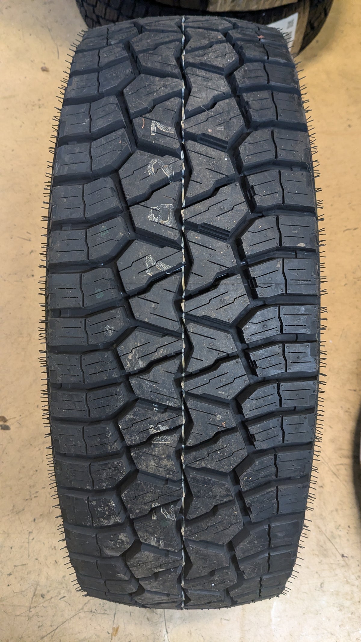 SUMITOMO ENCOUNTER AT2 BSW LT 245 70 17 119/116S 10PLY ALL TERRAIN TIRE AT270
