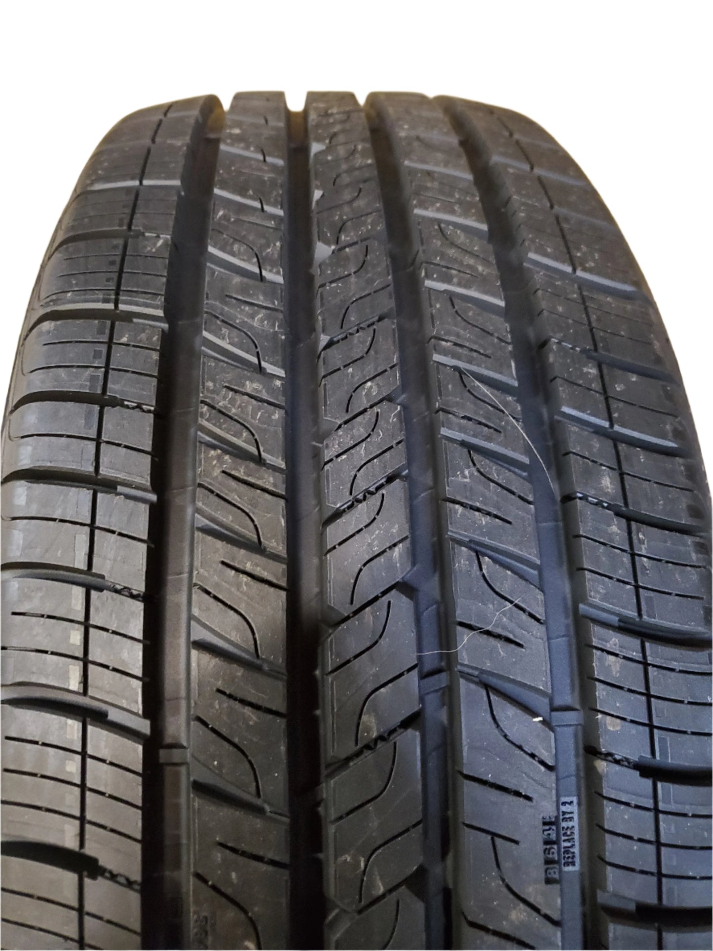 GOODYEAR ASSURANCE COMFORTDRIVE BSW P 215 55 17 94V ALL SEASON TIRE 413340582