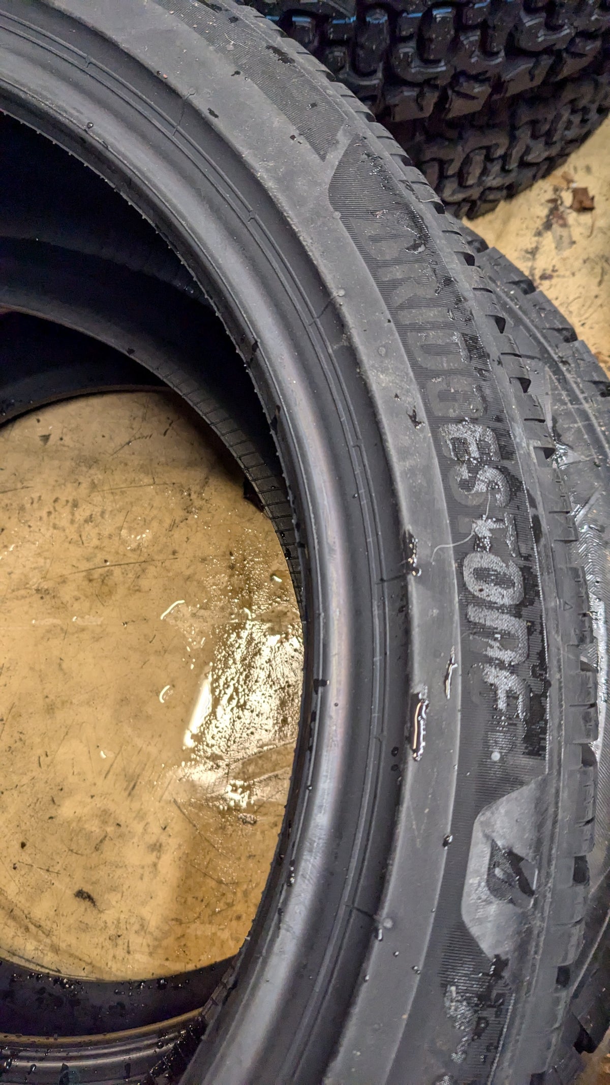 2 BRIDGESTONE BLIZZAK 6 BSW P 275 40 21 107W XL WINTER TIRE 014710