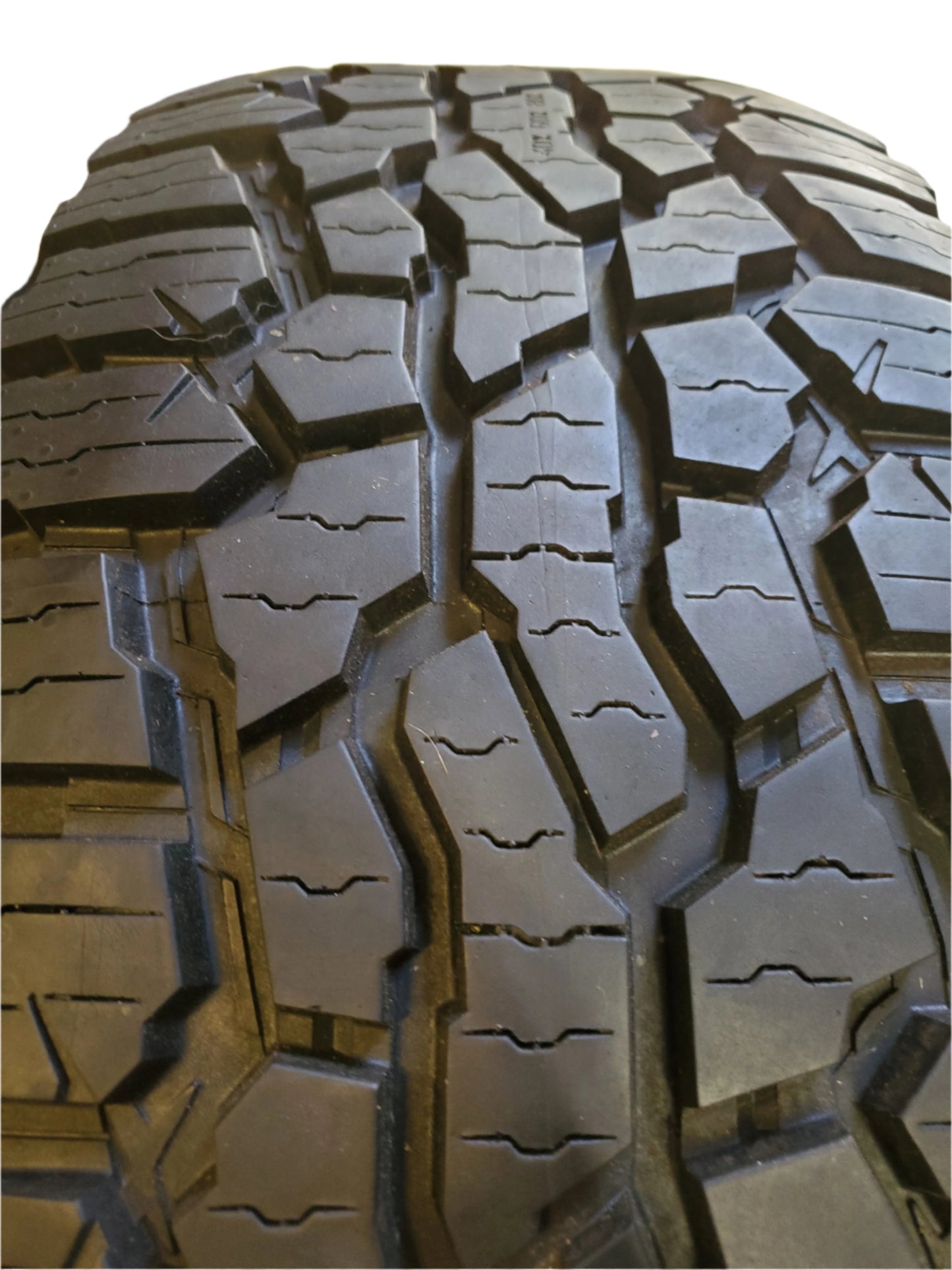 USED 13/32” NOKIAN OUTPOST NAT BSW P 285 70 17 116T ALL TERRAIN TIRE T432854