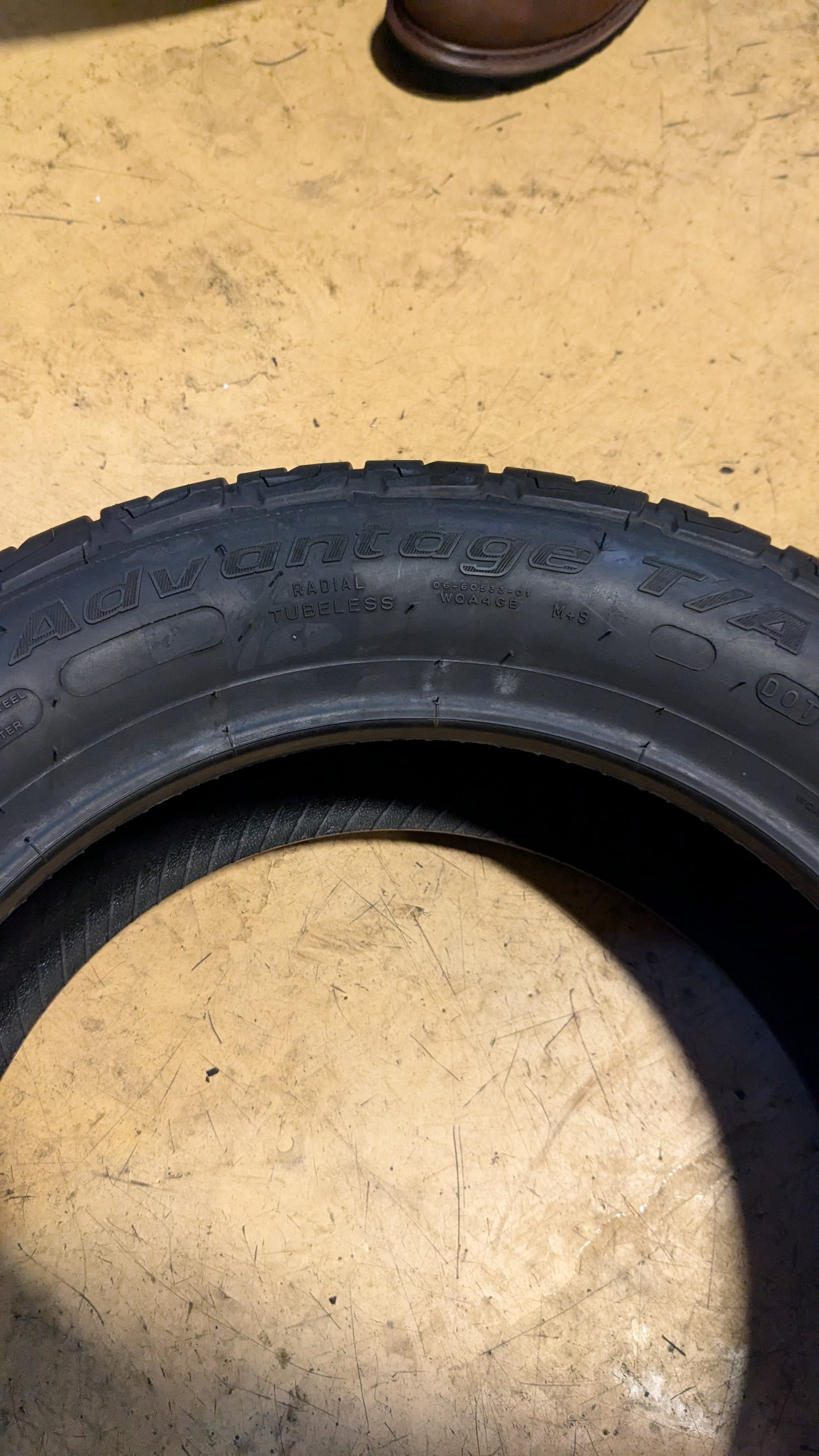 NOS BFGOORICH ADVANTAGE T/A SPORT BSW P 195 60 15 88H ALL SEASON TIRE 11824