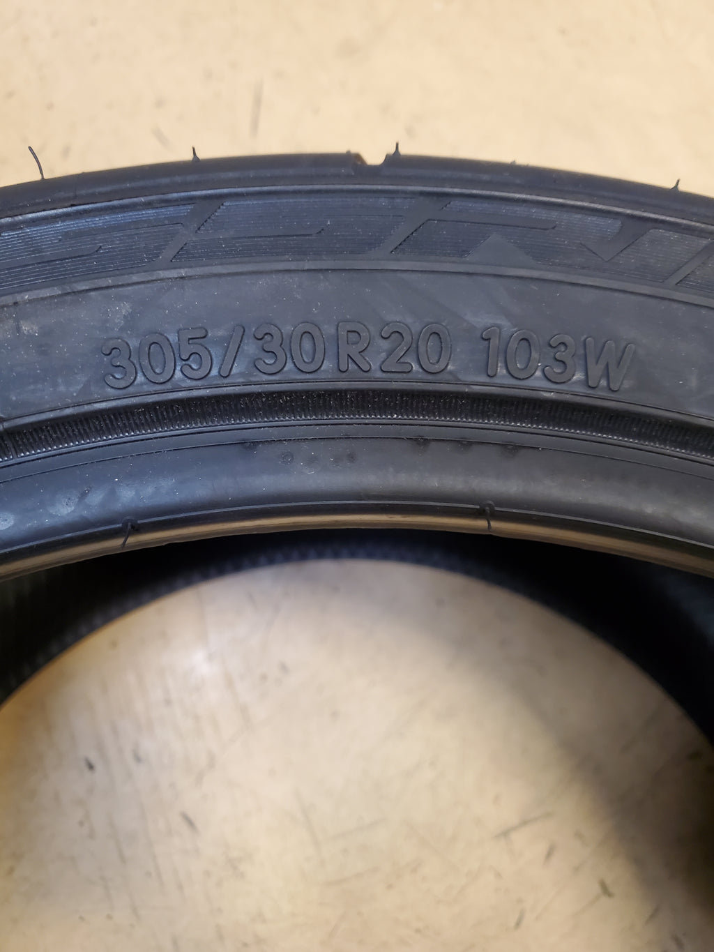NITTO NT555RII BSW P 305 30 20 103W XL RACING TIRE 108560