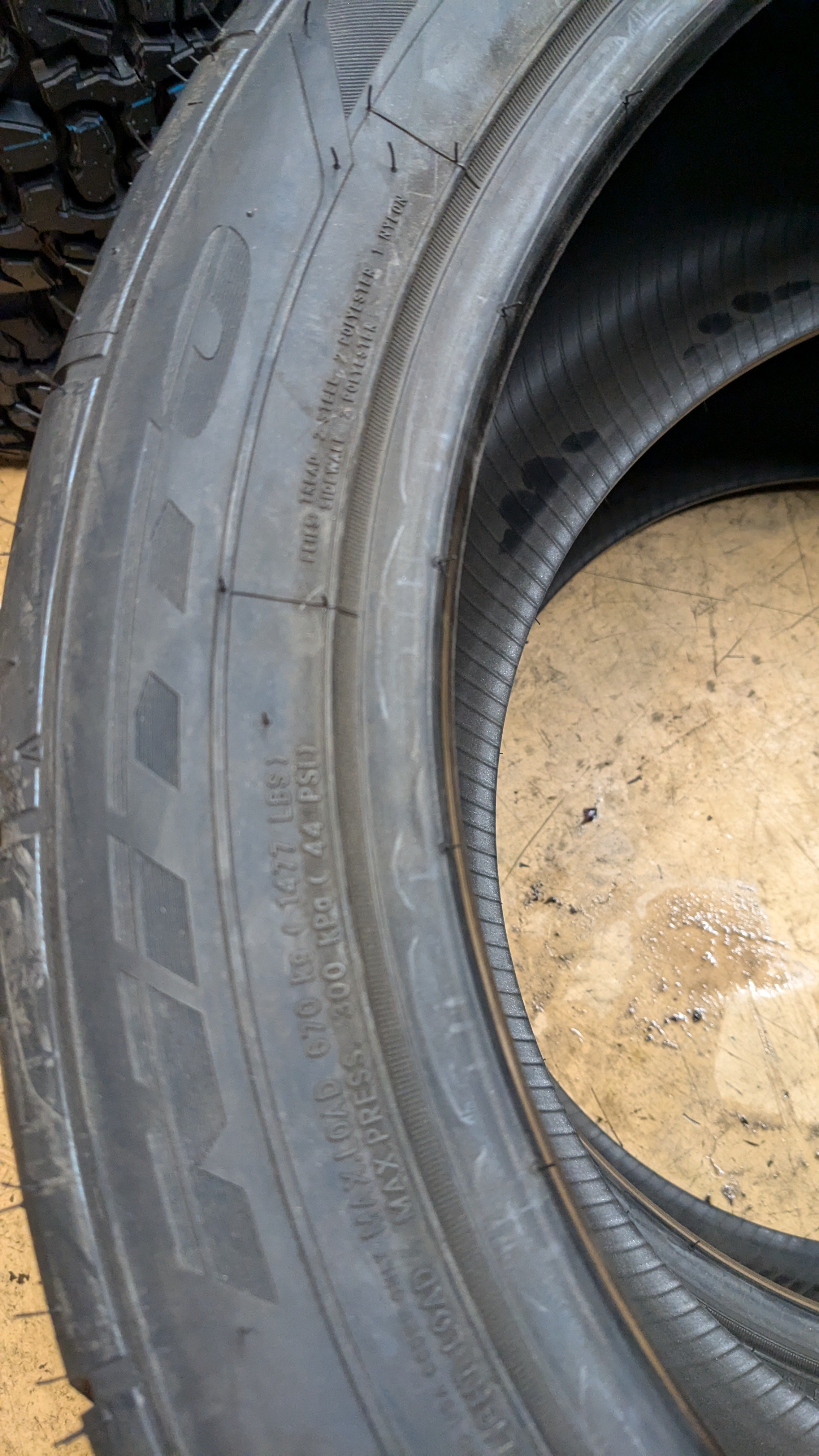 2 NITTO NT555RII BSW P 275 40 18 94W RACING TIRE 108680