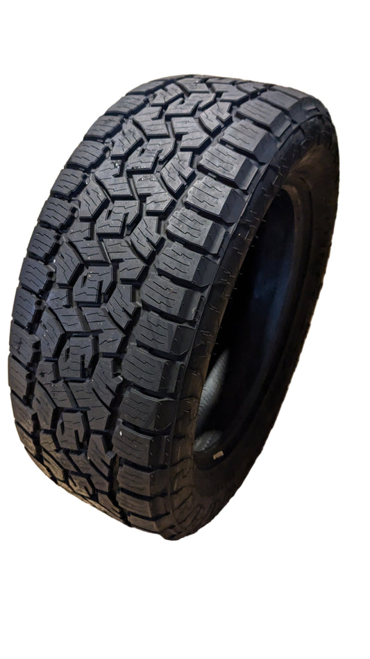 TOYO OPEN COUNTRY A/T 3 BSW P 285 55 20 114T ALL TERRAIN TIRE 356440