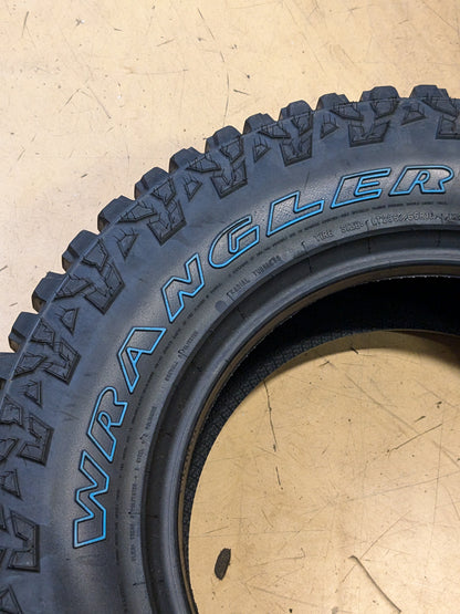 2 GOODYEAR WRANGLER ULTRATERRAIN A/T BSW LT 285 65 18 125Q LRE 10 PLY ALL TERRAIN TIRE 400199779