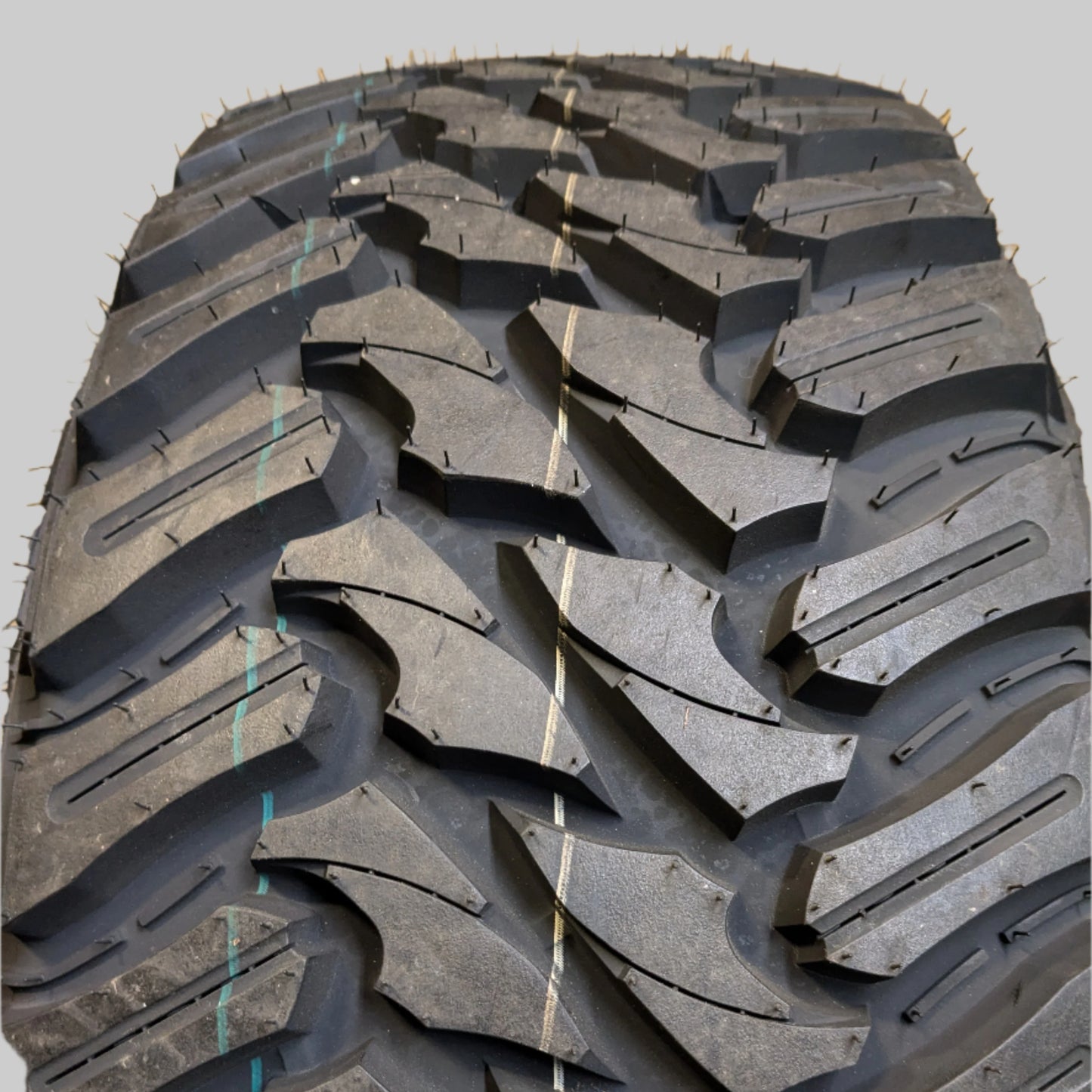 ATTURO TRAIL BLADE M/T BSW LT 33 12.5 18 118Q LRE 10PLY MUD TERRAIN TIRES TBMTI0039602