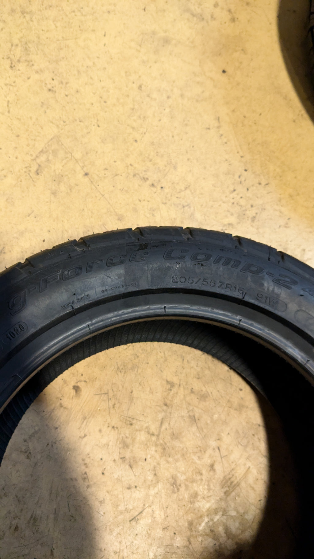 NOS BFGOODRICH GFORCE COMP2 A/S BSW P 205 55 16 91W ALL SEASON TIRE 91132